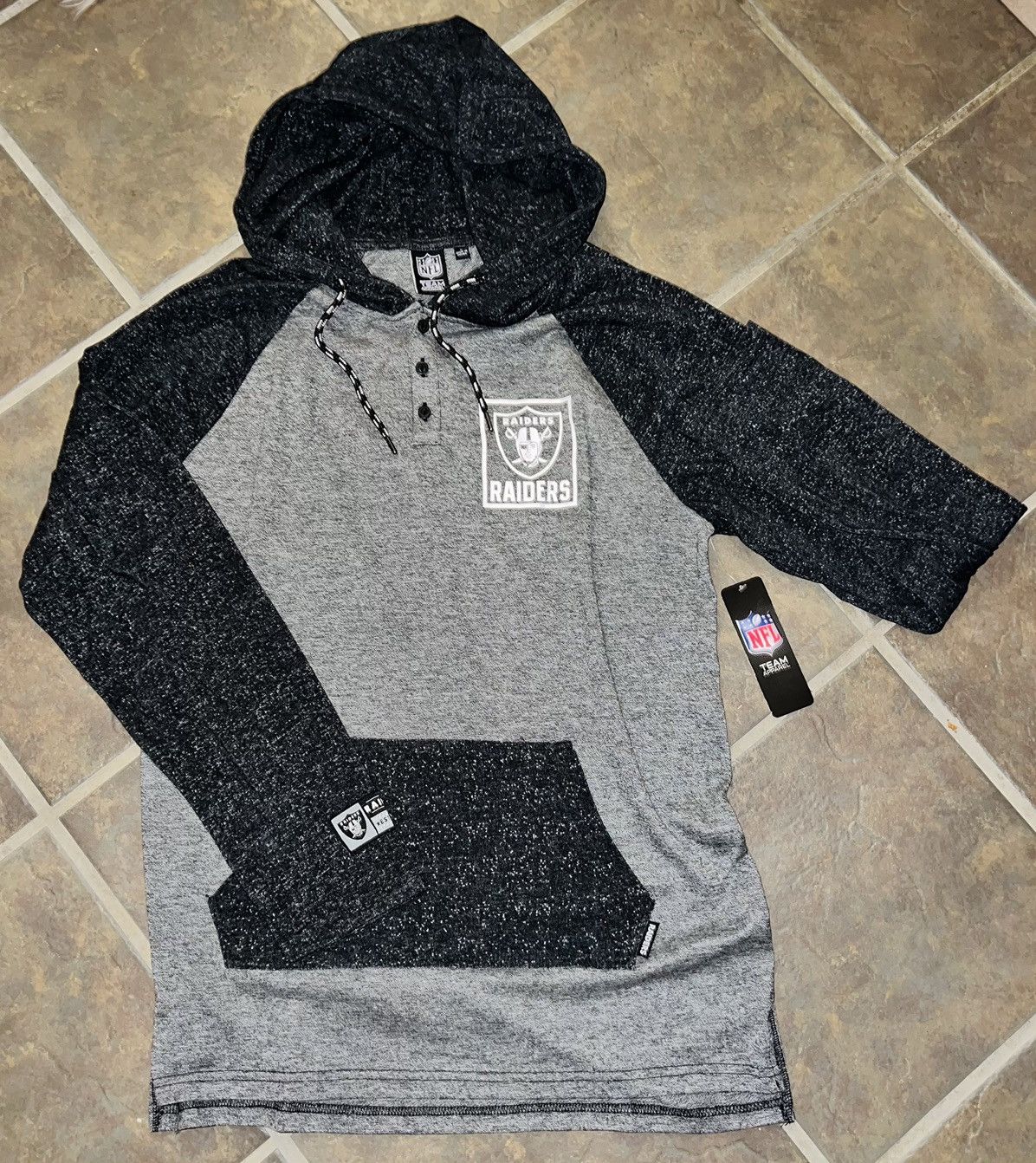 NFL Oakland Raiders Official Lightweight Hoodie Size US L / EU 52-54 / 3 - 1 Thumbnail