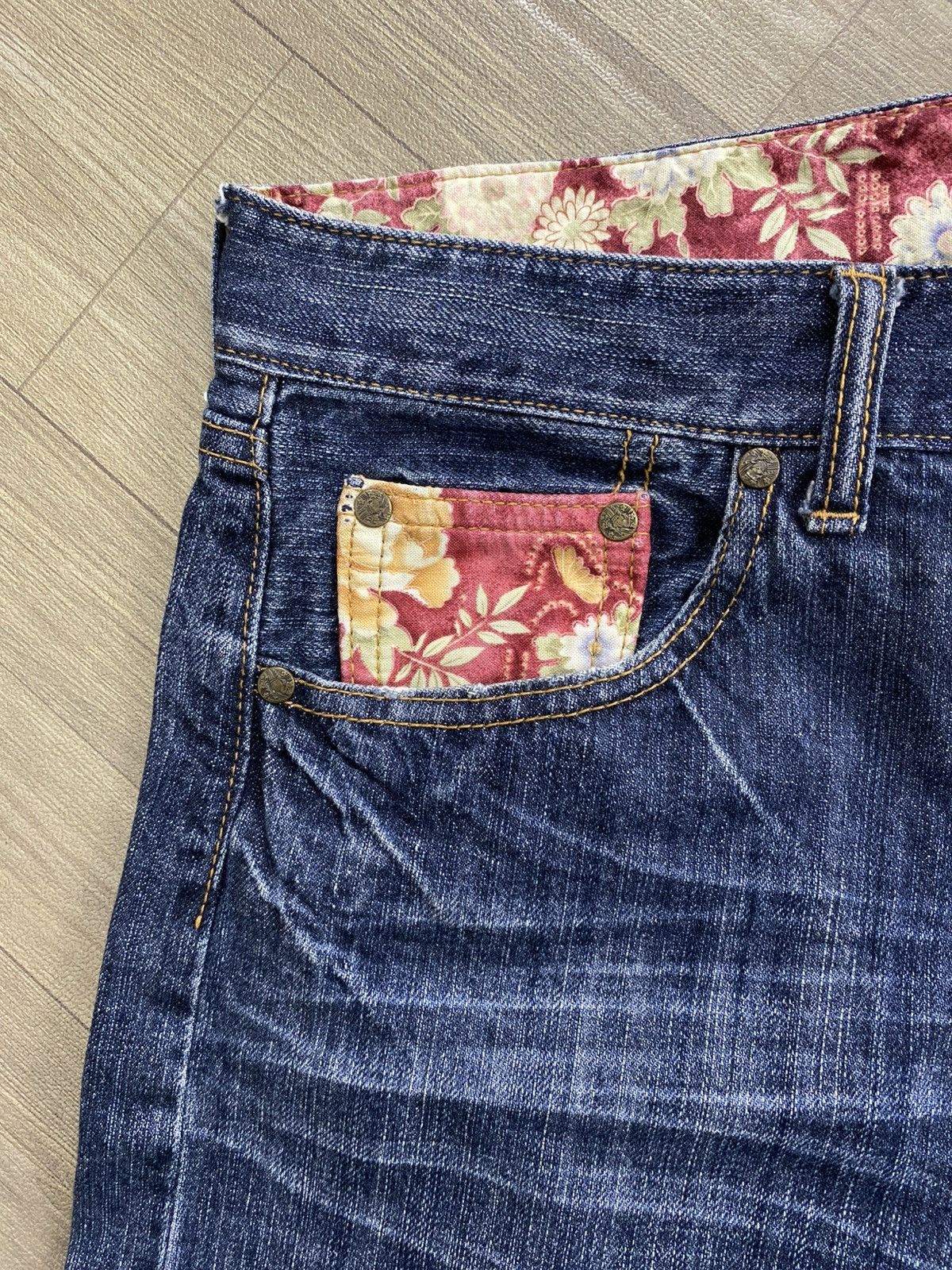 Japanese Brand 2000s Karakuri Tamashii Ed Hardy Style Embroidery Koi Jeans Size US 32 / EU 48 - 9 Thumbnail