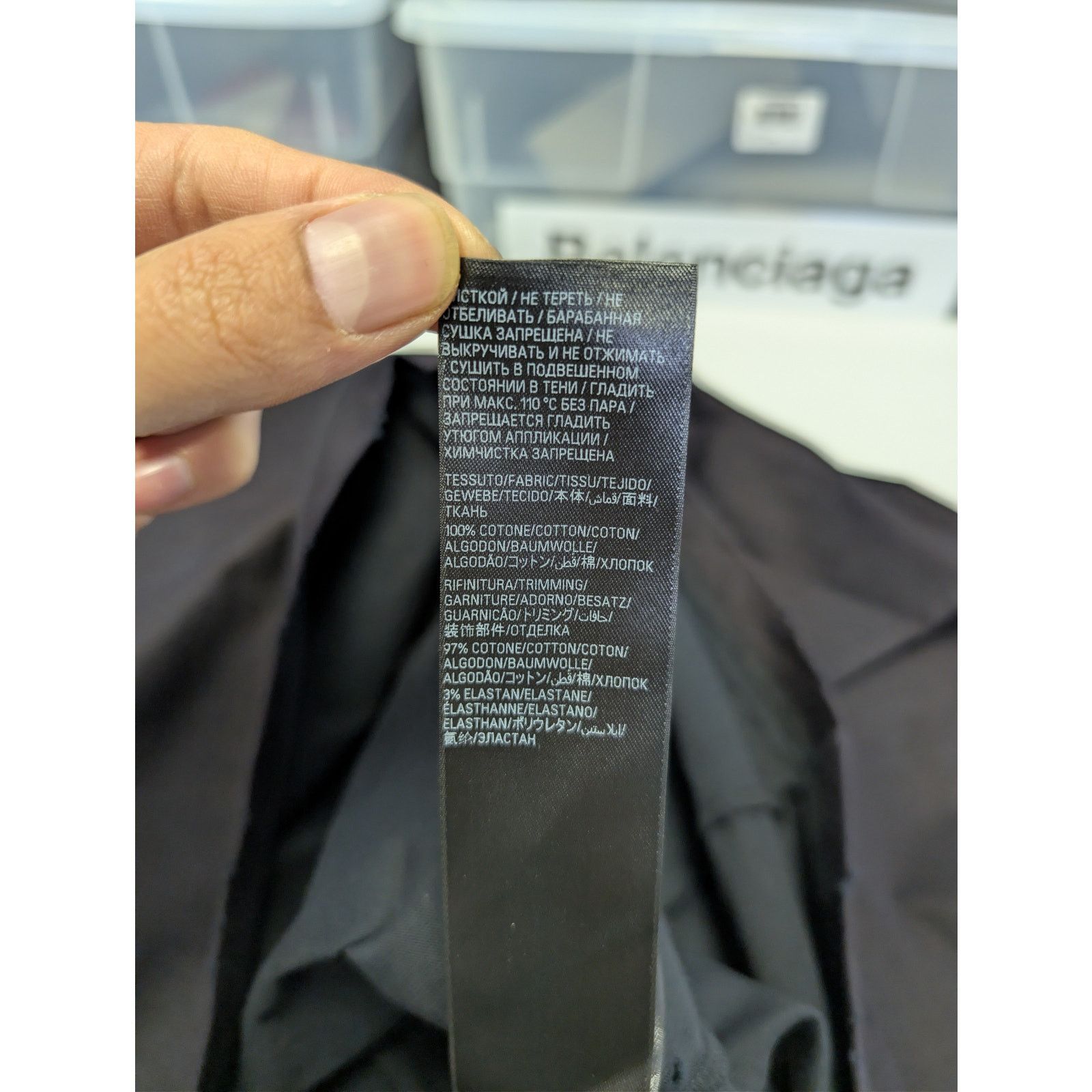 Balenciaga o1rshd1 Pierced Oversized Long Sleeve Jersey T-Shirt Black Size US S / EU 44-46 / 1 - 20 Thumbnail