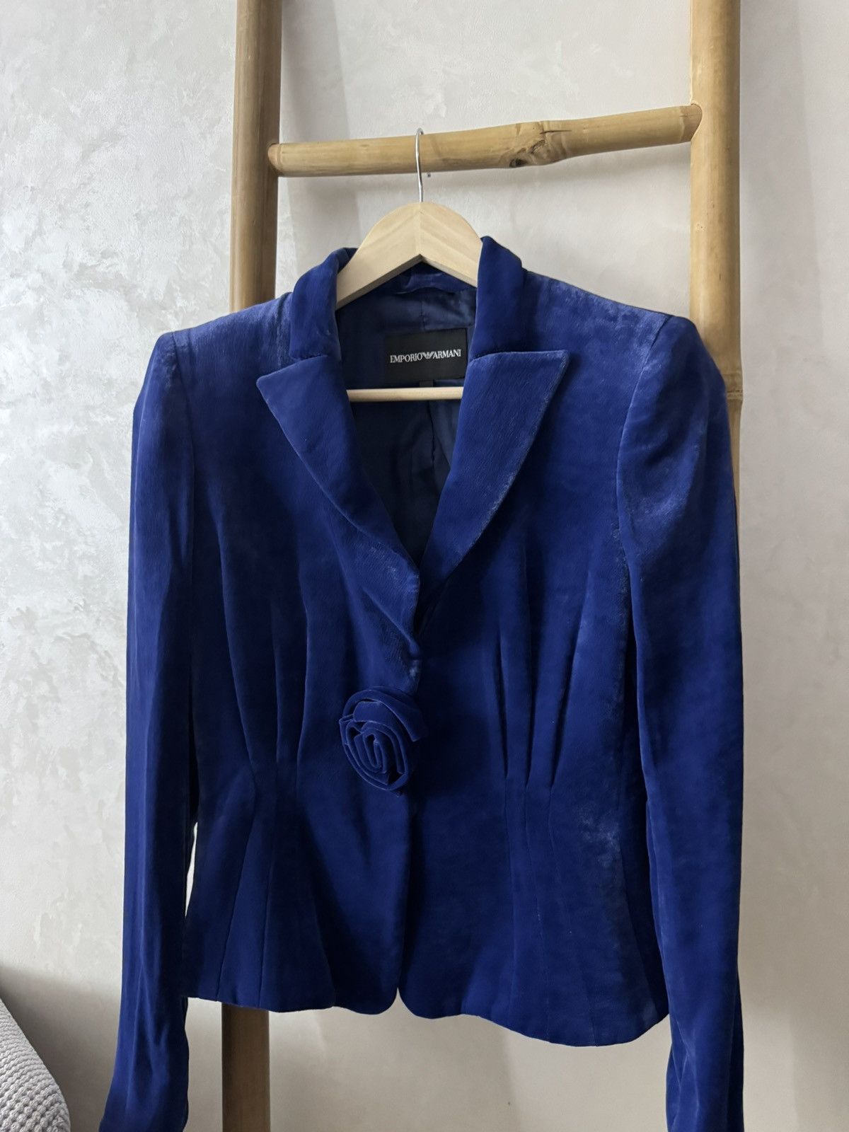 Emporio Armani × Giorgio Armani Emporio Armani Navy Blue Velvet Flowers Blazer Size XS / US 0-2 / IT 36-38 - 2 Thumbnail