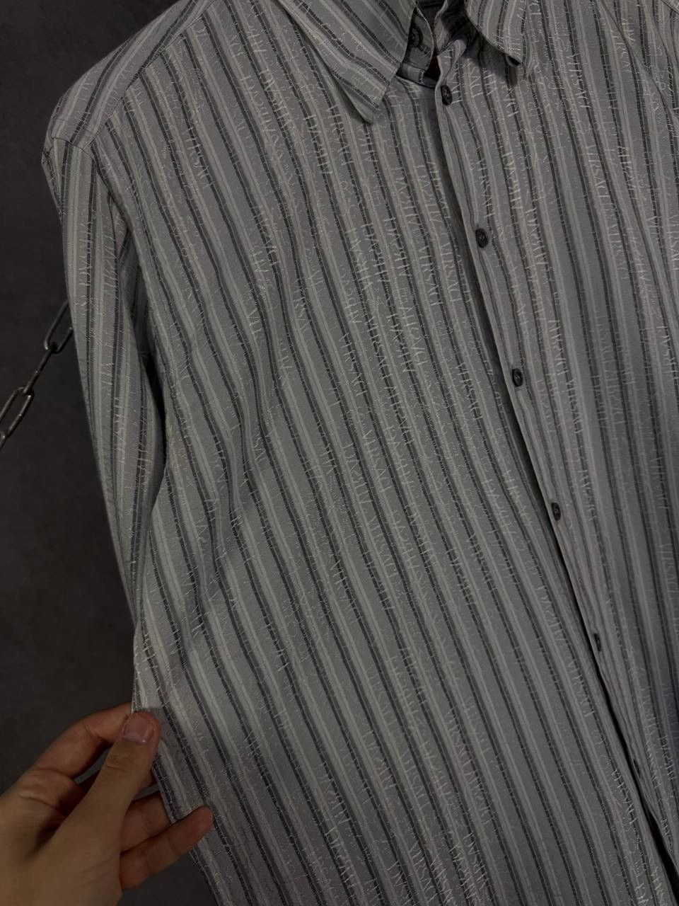 Versace Versace Classic vintage luxury monogram shirt Size US L / EU 52-54 / 3 - 3 Thumbnail
