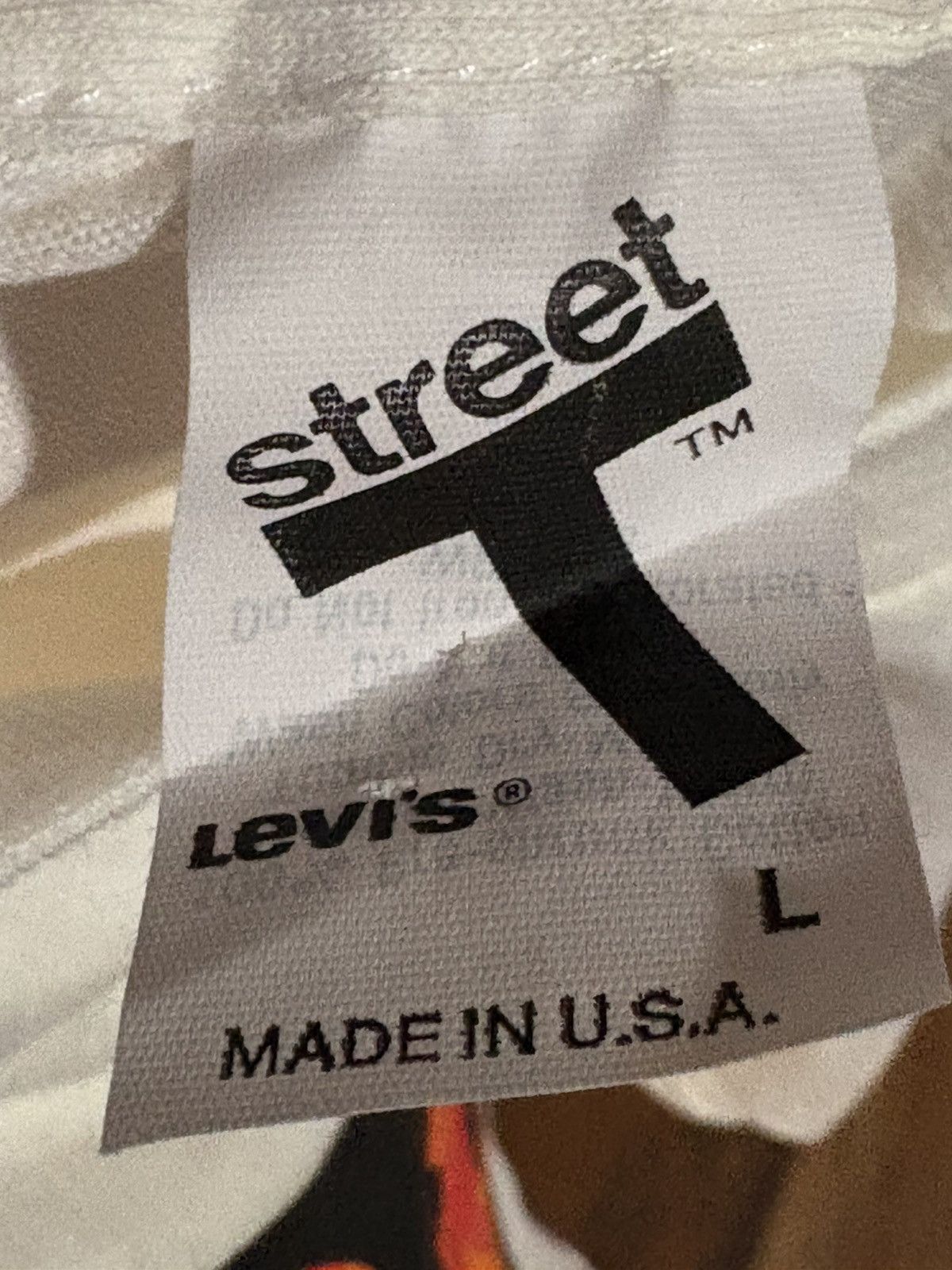 Levi's Vintage Clothing 1990 Levi’s Jeans 501 Warhal Art Shirt Size Xl USA Sit On It Size US XL / EU 56 / 4 - 7 Thumbnail