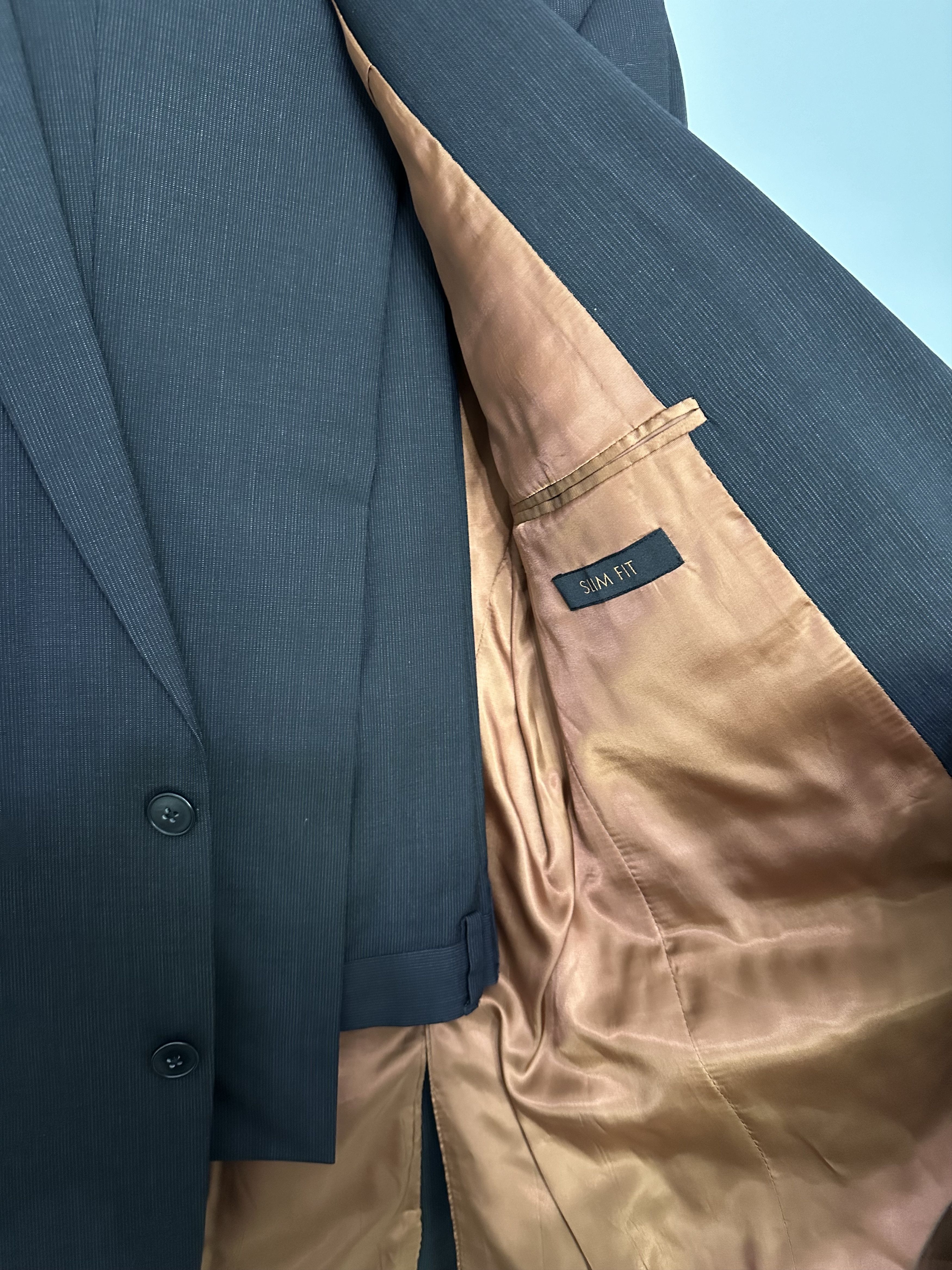 Jos. A. Bank JoS. A. Bank 100% Wool Slim 2 Piece Suit Size 40R - 2 Thumbnail