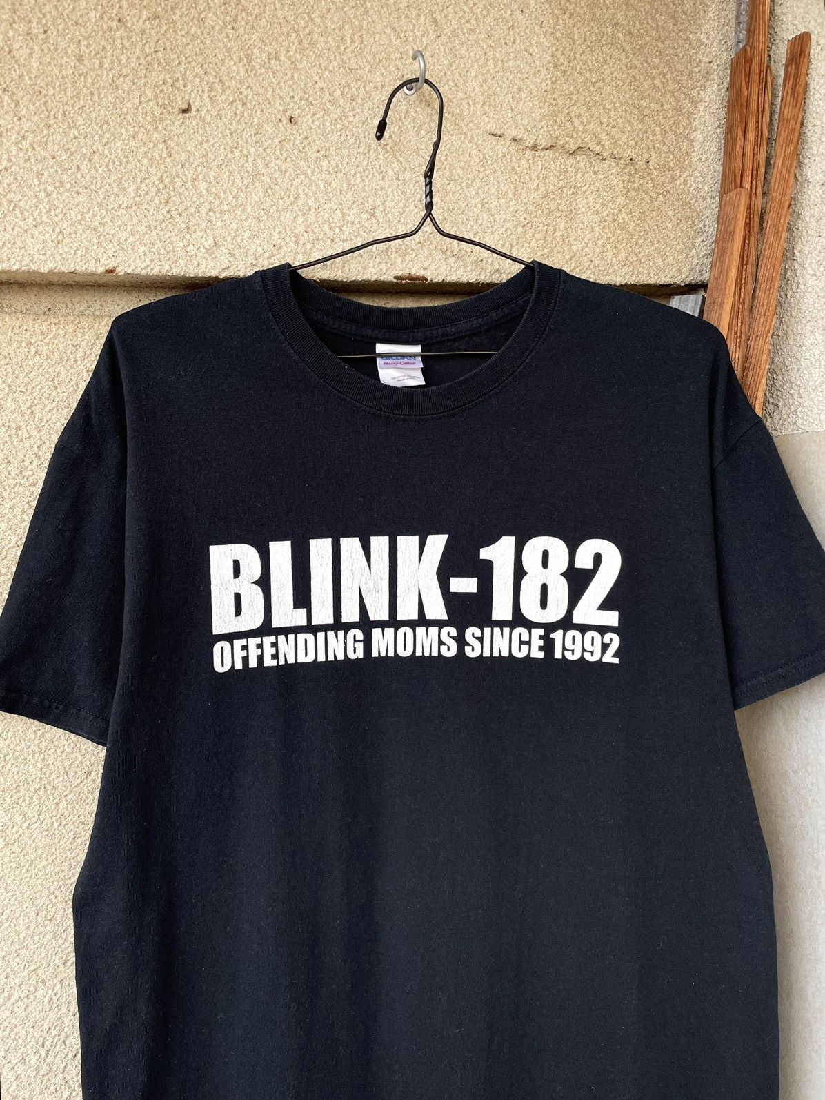 Band Tees Vintage Y2K Blink-182 Offending Moms Punk Rock Band T-Shirt Size US L / EU 52-54 / 3 - 3 Thumbnail
