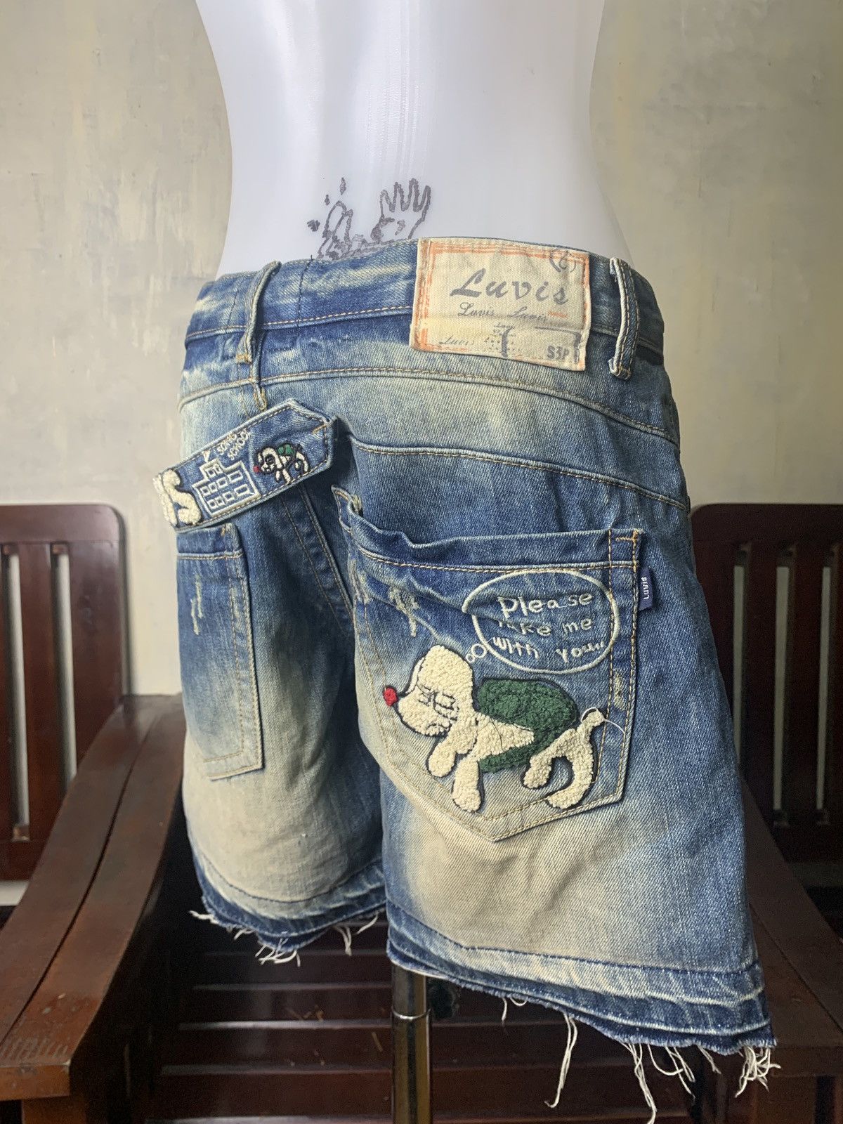 Japanese Brand Luvis Jeans Washed Cute Embroidered Pocket Mini Jeans Shorts Size 27" / US 4 / IT 40 - 2 Thumbnail