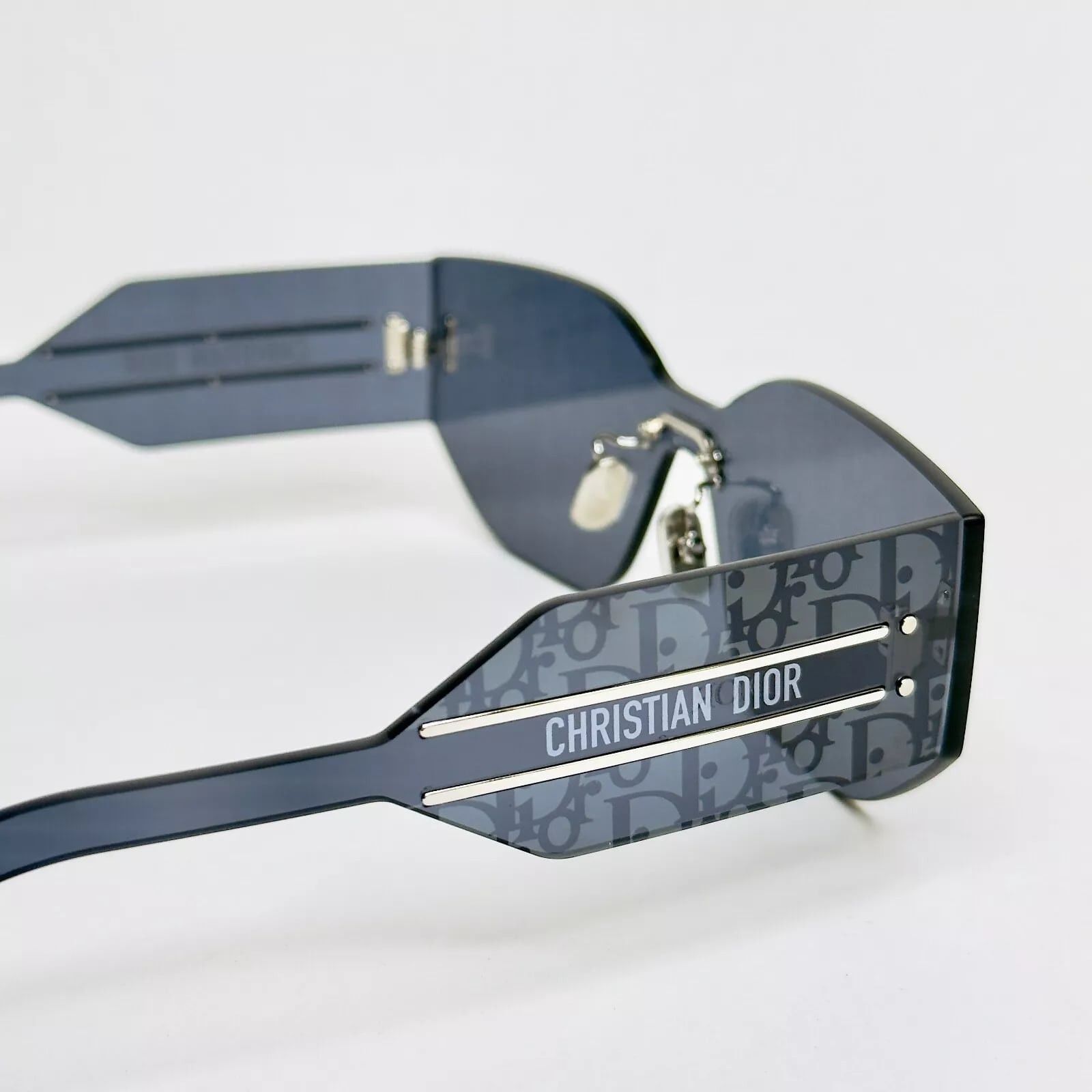 Christian Dior Monsieur CHRISTIAN DIOR CLUB Navy Blue DIORCLUB M6U Sunglass CD40116 Size ONE SIZE - 3 Thumbnail