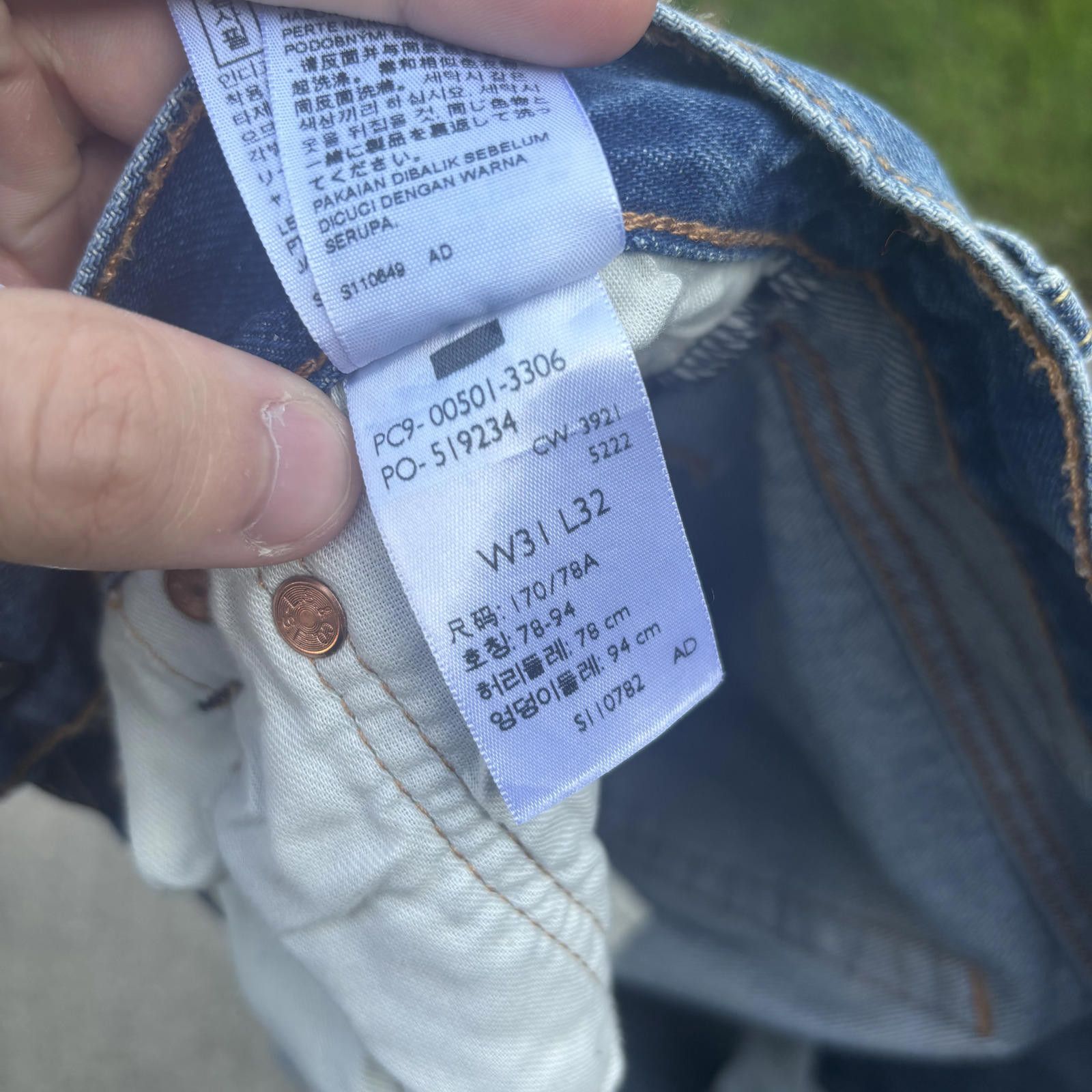 Levi's Levi's 501 Original Fit Jeans - W31/L32 - Classic Blue Denim Size US 31 - 2 Thumbnail