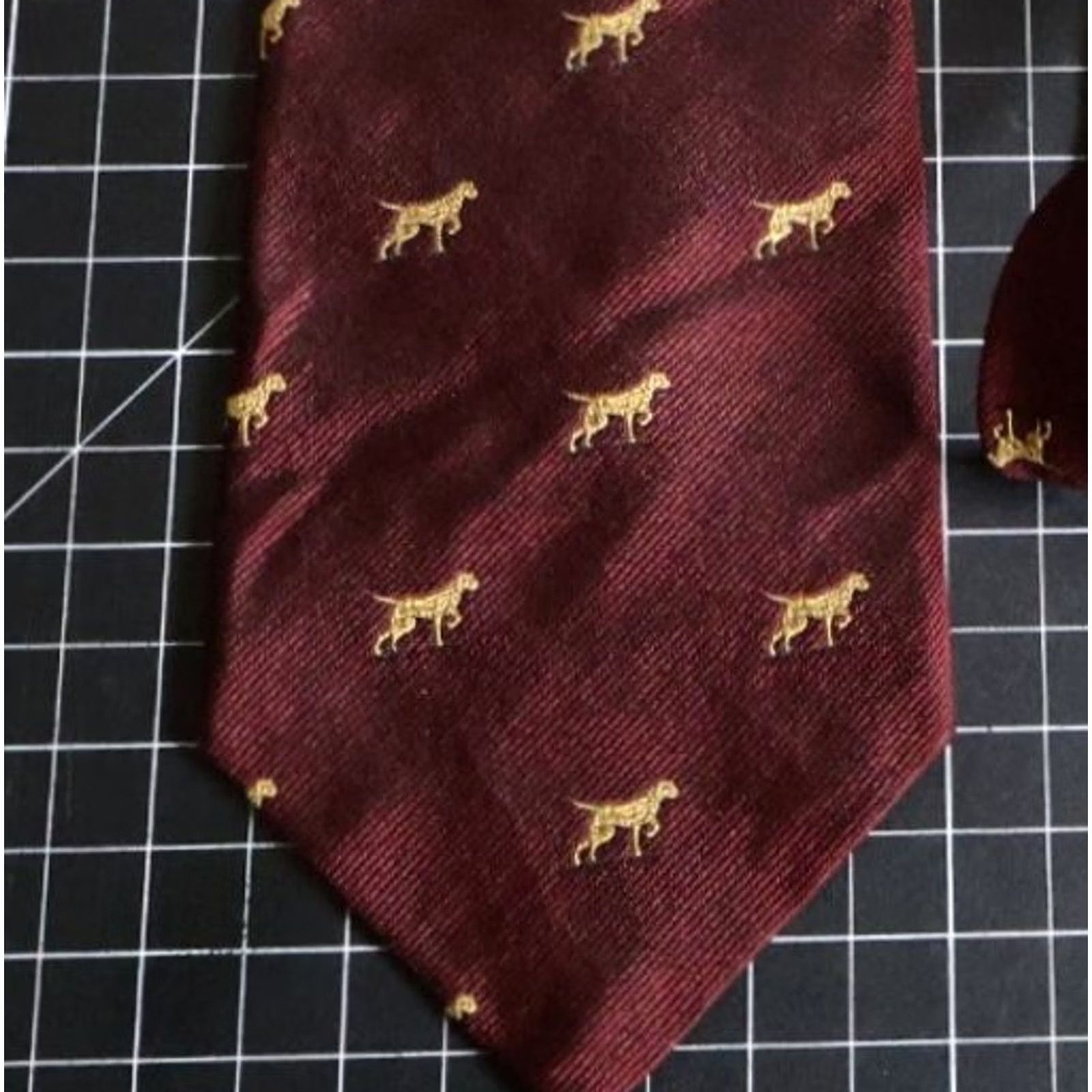 Ralph Lauren VINTAGE Lauren Ralph Lauren Dog Motif Silk Tie Dark Red Yellow 56 x 3.75 USA Made Men Tie Classic 56" Long Red Yellow Dog Theme Size US M / EU 48-50 / 2 - 2 Thumbnail