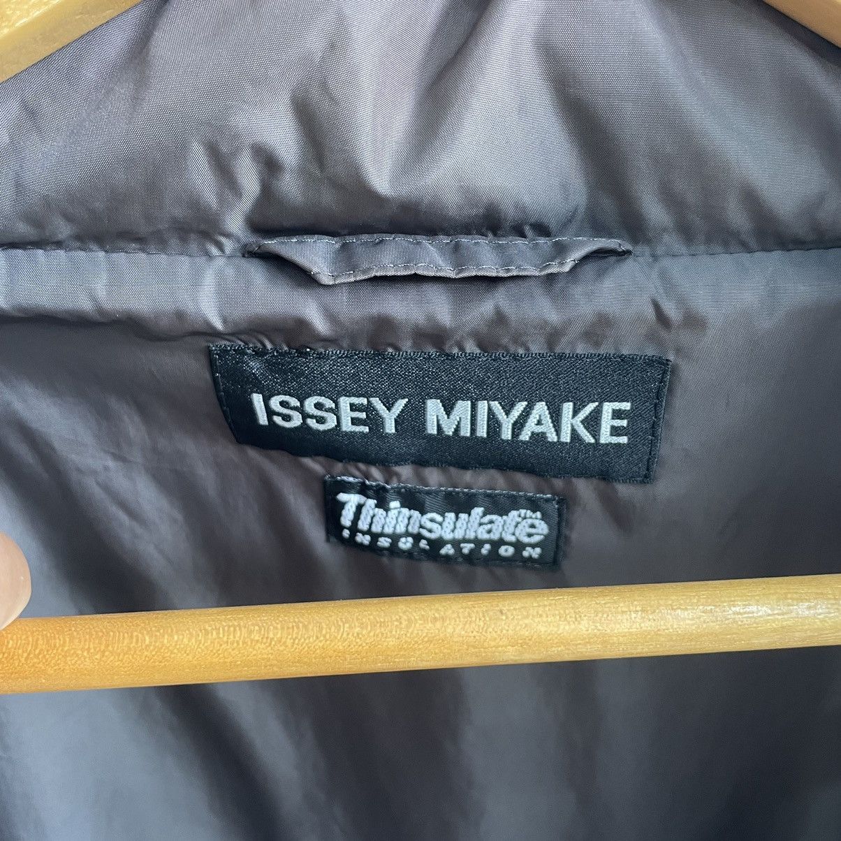 Issey Miyake Issey miyake thinsulate tall puffer light jacket Size US XXL / EU 58 / 5 - 2 Thumbnail