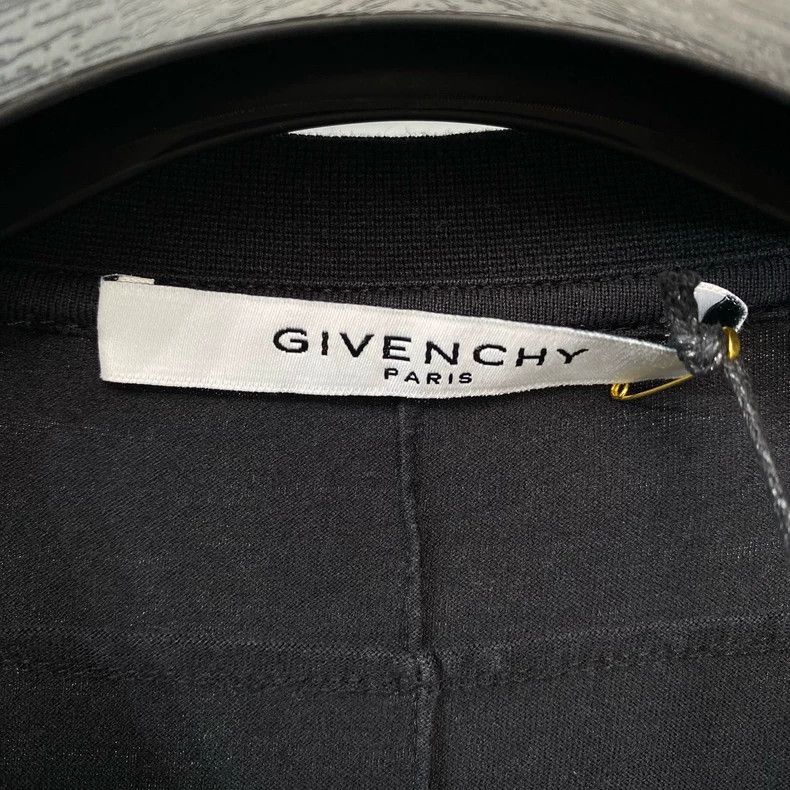 Givenchy Givenchy Short Sleeve T-Shirt Camouflage Patch Five Star Em Size US M / EU 48-50 / 2 - 6 Thumbnail