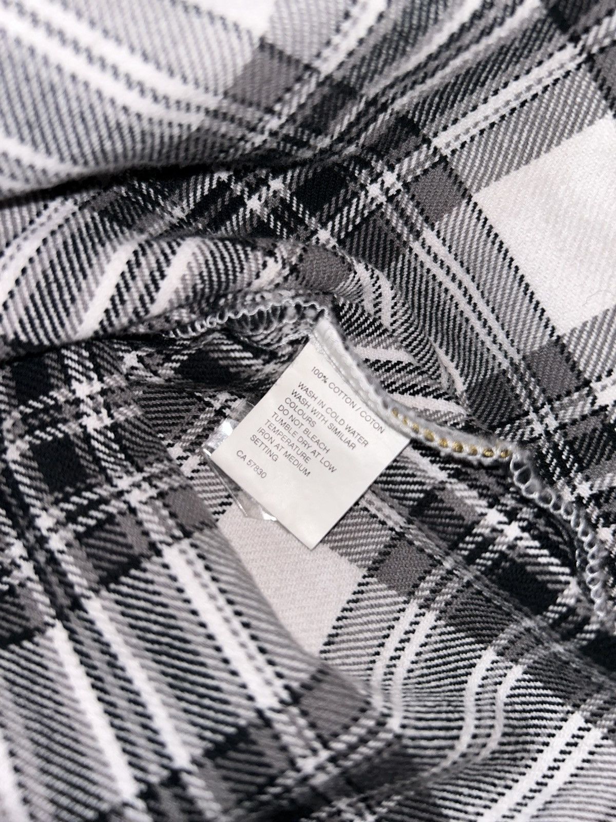 October's Very Own 2016 October Wordmark Flannel Size US L / EU 52-54 / 3 - 7 Thumbnail