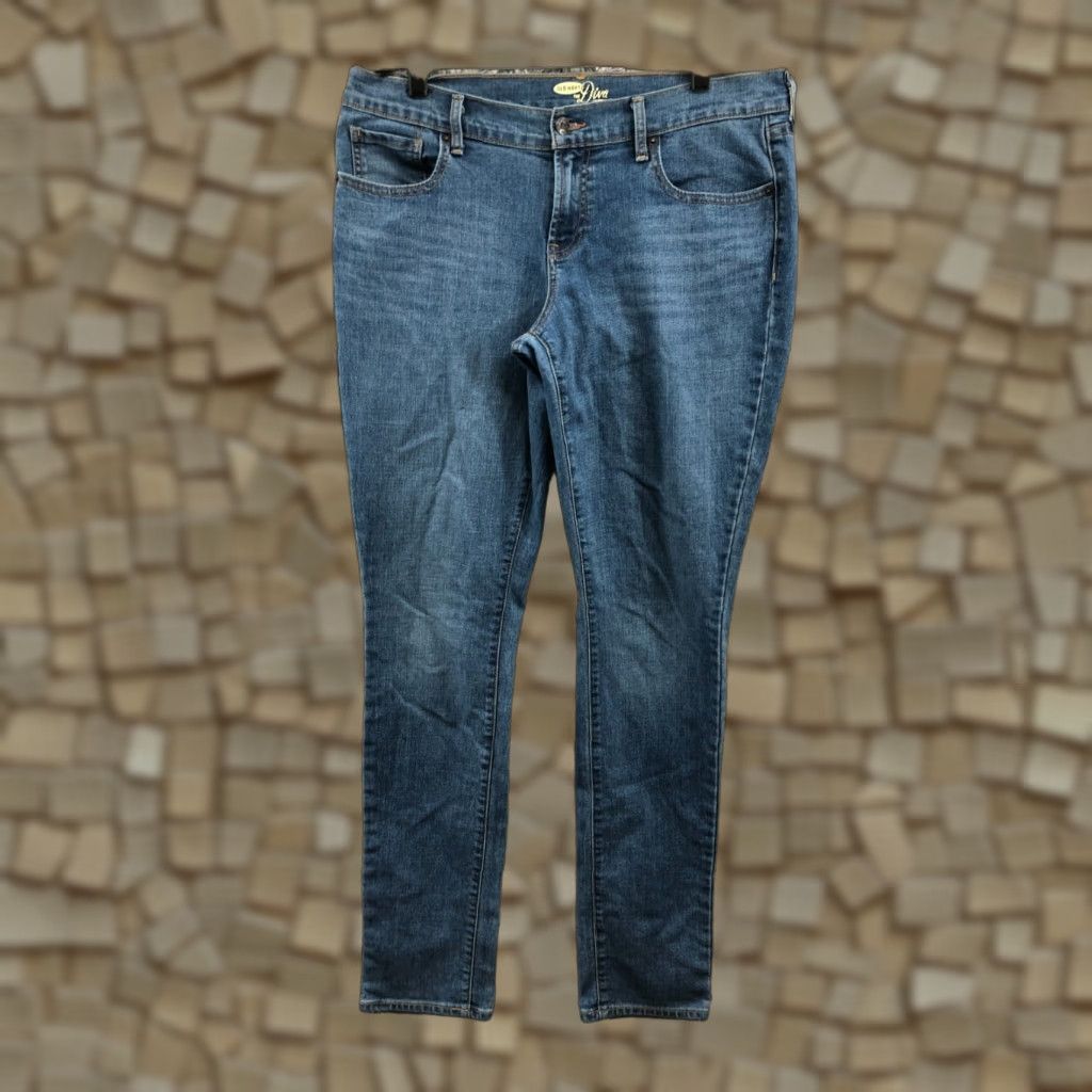 Old Navy Old Navy The Diva Jeans Skinny Women's Size 12 Regular Blue Medium Wash, 33" Waist, 33" Inseam Size 34" / US 12 / IT 48 - 1 Thumbnail