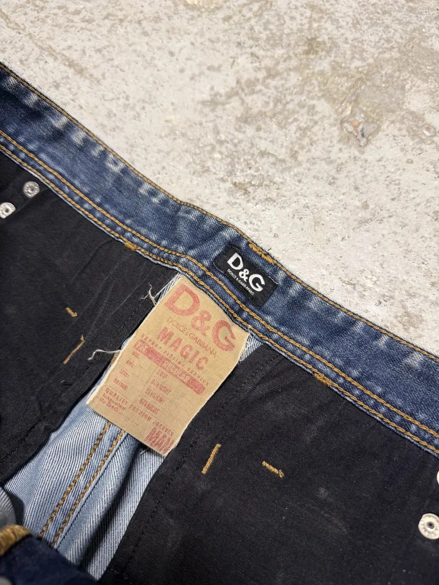 Dolce & Gabbana 2000s Dolce & Gabbana Blue Faded Denim Jeans Size US 32 / EU 48 - 9 Thumbnail