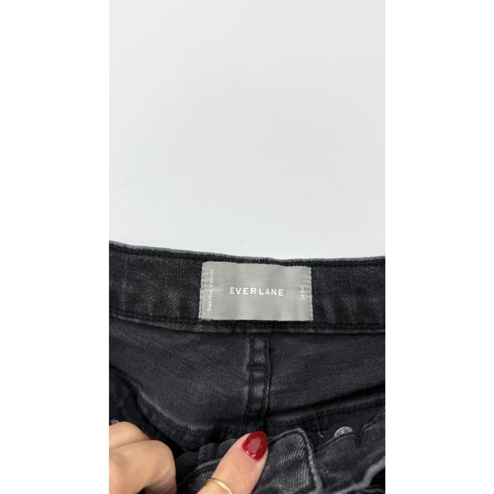 Everlane Everlane Jeans Womens 24 Black Mid Rise Straight Leg Raw Hem Stretch Cropped Denim Pant Women Structure Size 42" / US 20 - 3 Thumbnail