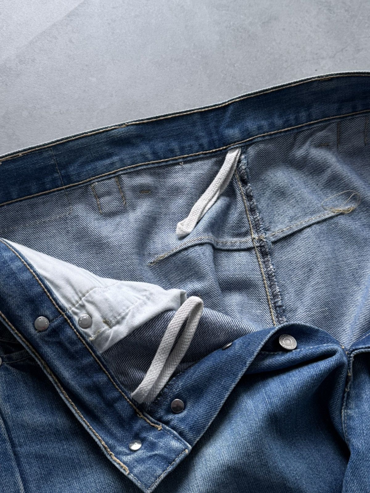 Levi's 2000s Levis Engineered Buckle Back Twisted Washed Jeans Size US 32 / EU 48 - 11 Thumbnail