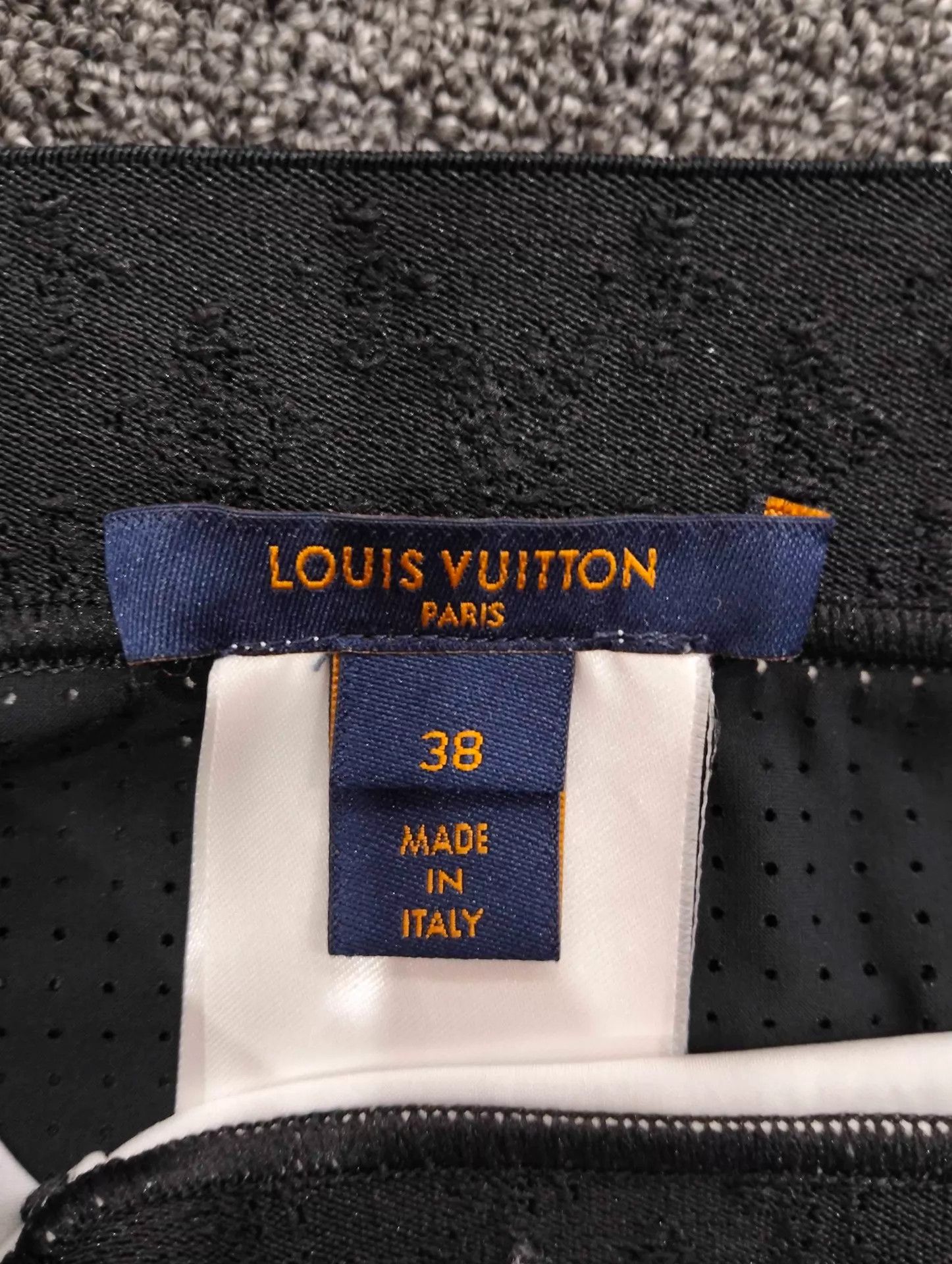 Louis Vuitton LV Women's Black White Monogram Logo Leggings 38 Size 27" / US 4 / IT 40 - 4 Thumbnail