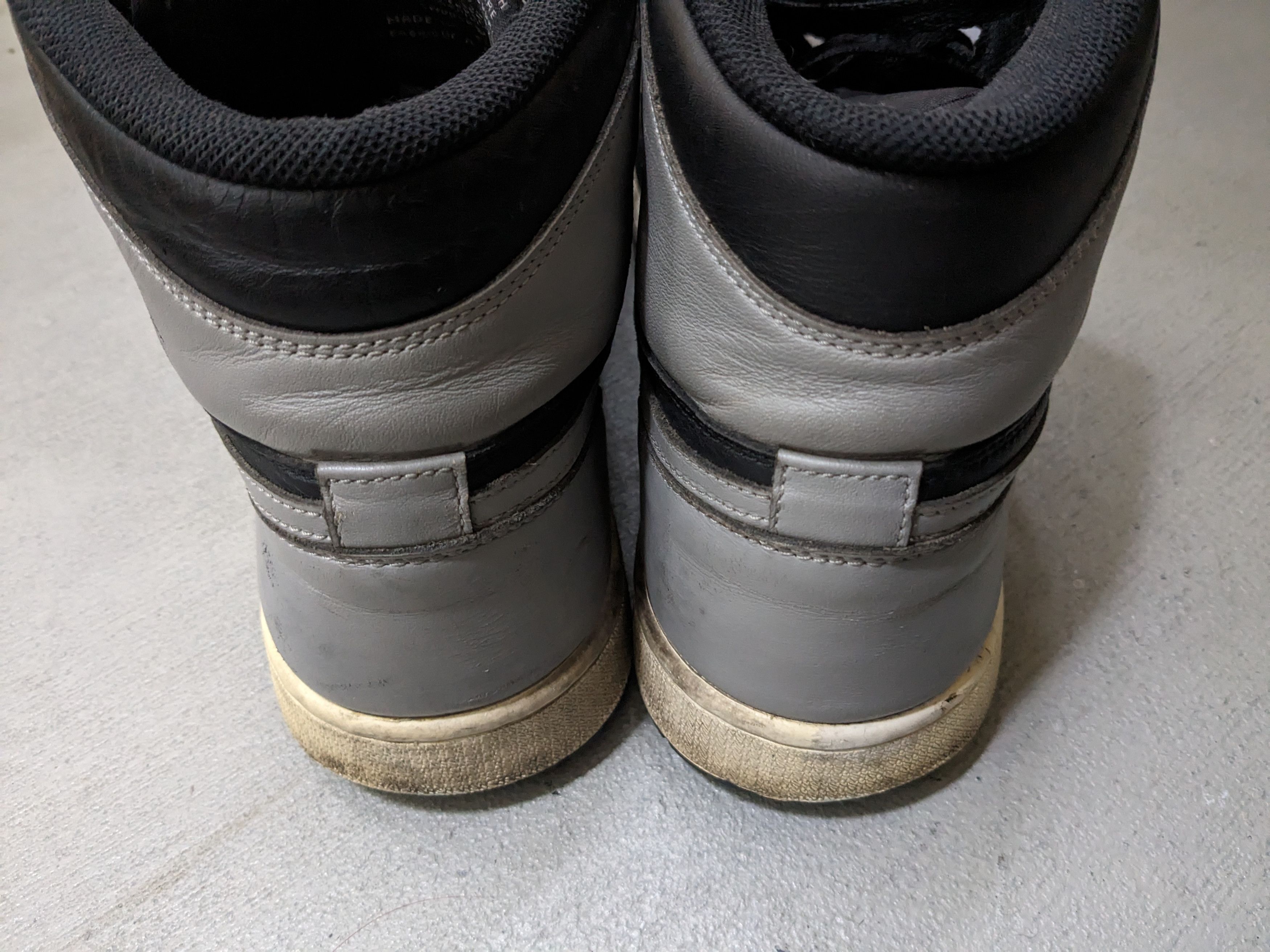 Jordan Brand Nike Air Jordan 1 Retro High OG Shadow 13 555088-014 Size US 13 / EU 46 - 15 Thumbnail