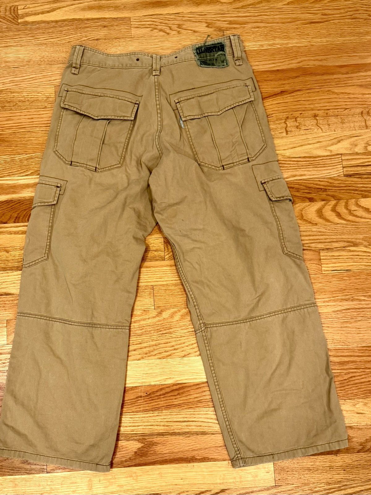 Levi's Vtg Levi's Silvertab Trooper Cargo Pants Mens 32x30 Brown Size US 32 / EU 48 - 2 Thumbnail