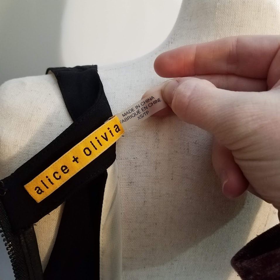 Alice + Olivia Alice + Olivia Rola Front Godet Leather T-Back Dress Size XS / US 0-2 / IT 36-38 - 4 Thumbnail