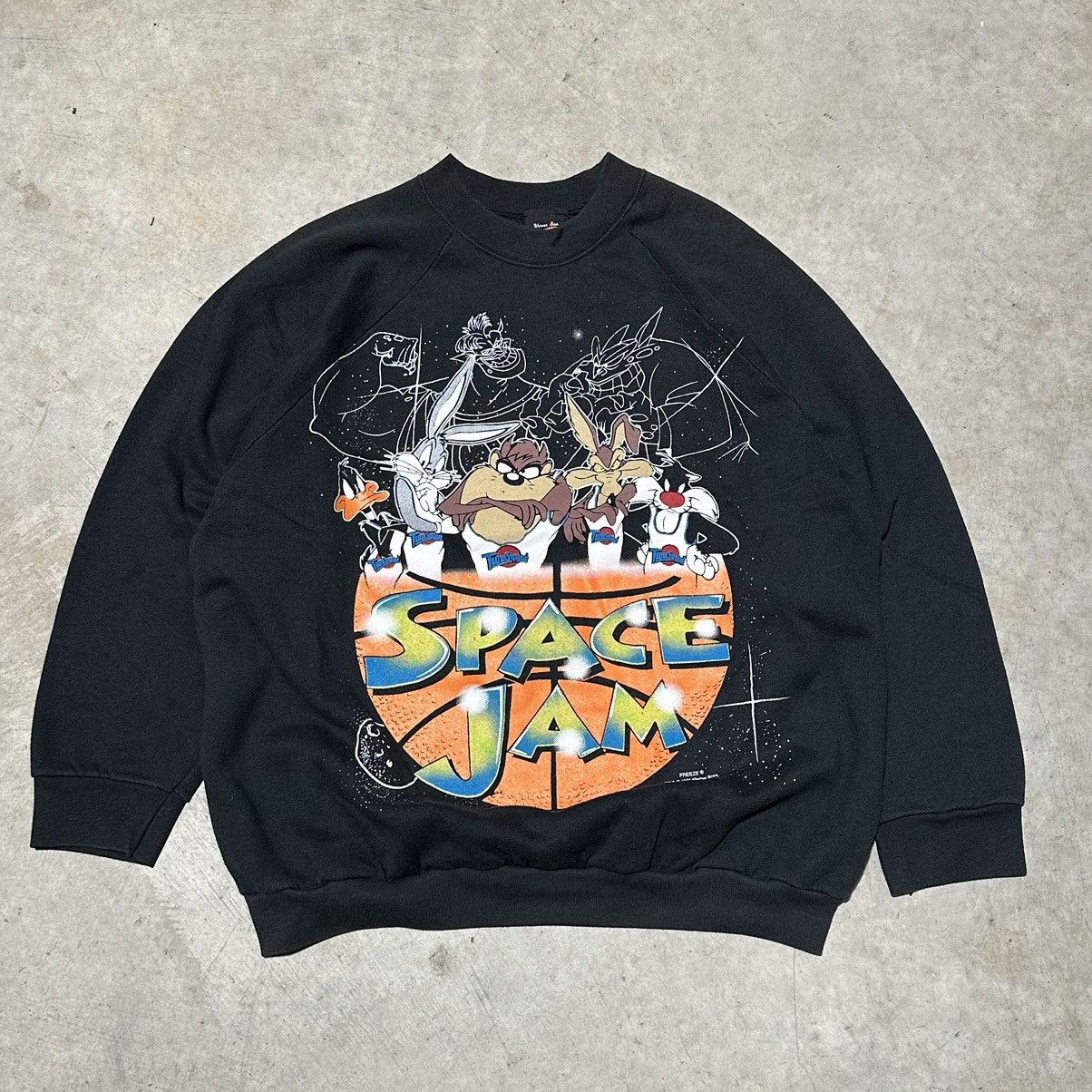 Vintage 1996 Space Jam Crewneck size Large in Men