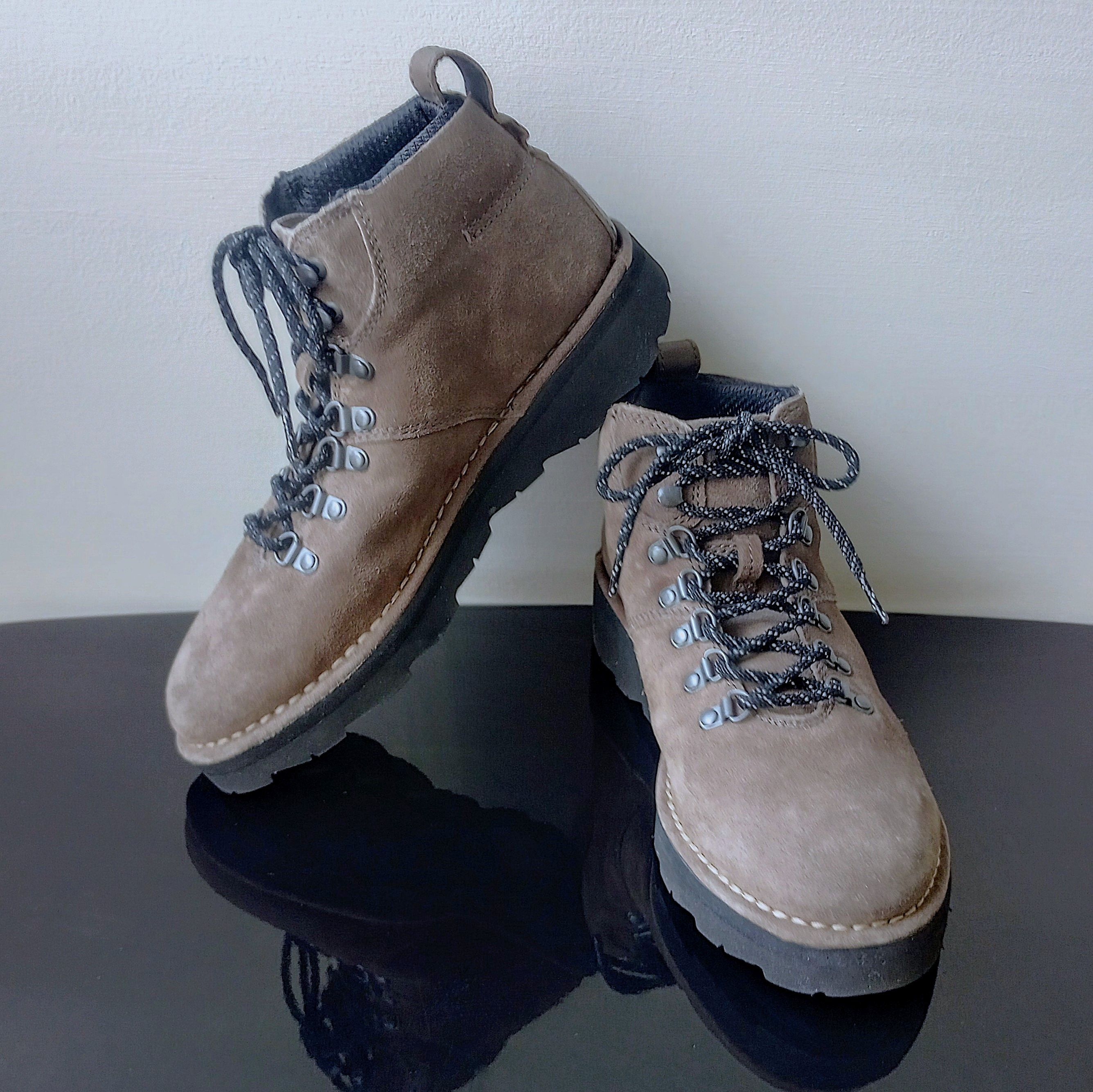 Clarks Clarks Men's Craftdale Hike Lightweight Boot in Gray Suede Size US 9 / EU 42 - 10 Thumbnail