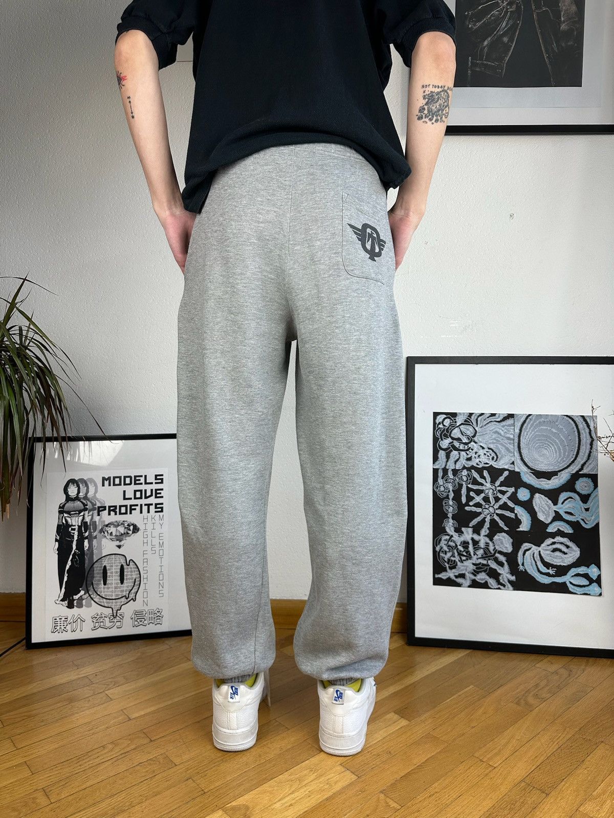 Affliction × Tapout TAPOUT sweatpants vintage y2k skulls zip up grunge skater Size US 33 - 6 Thumbnail