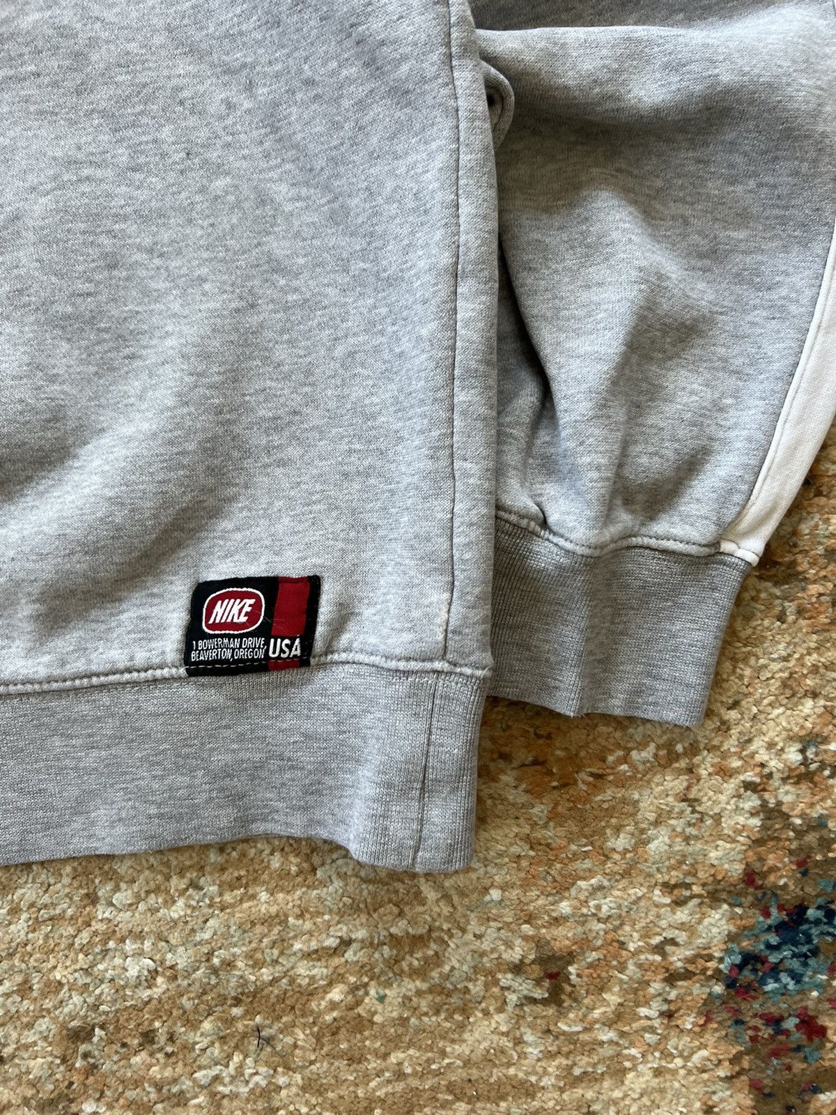 Nike × Vintage 🇺🇸 90’s NIKE DISTRESSED OREGON USA SWOOSH LOGO CREWNECK Size US M / EU 48-50 / 2 - 3 Thumbnail