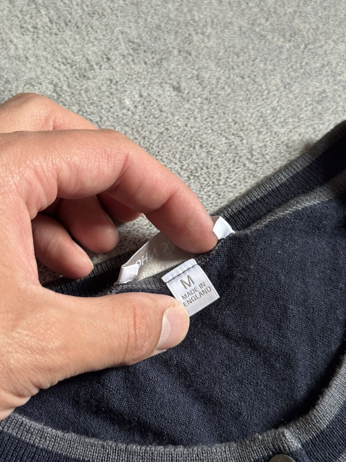 John Smedley John Smedley Merino Wool Cardigan Navy Size M Button Sweater Size M / US 6-8 / IT 42-44 - 5 Thumbnail