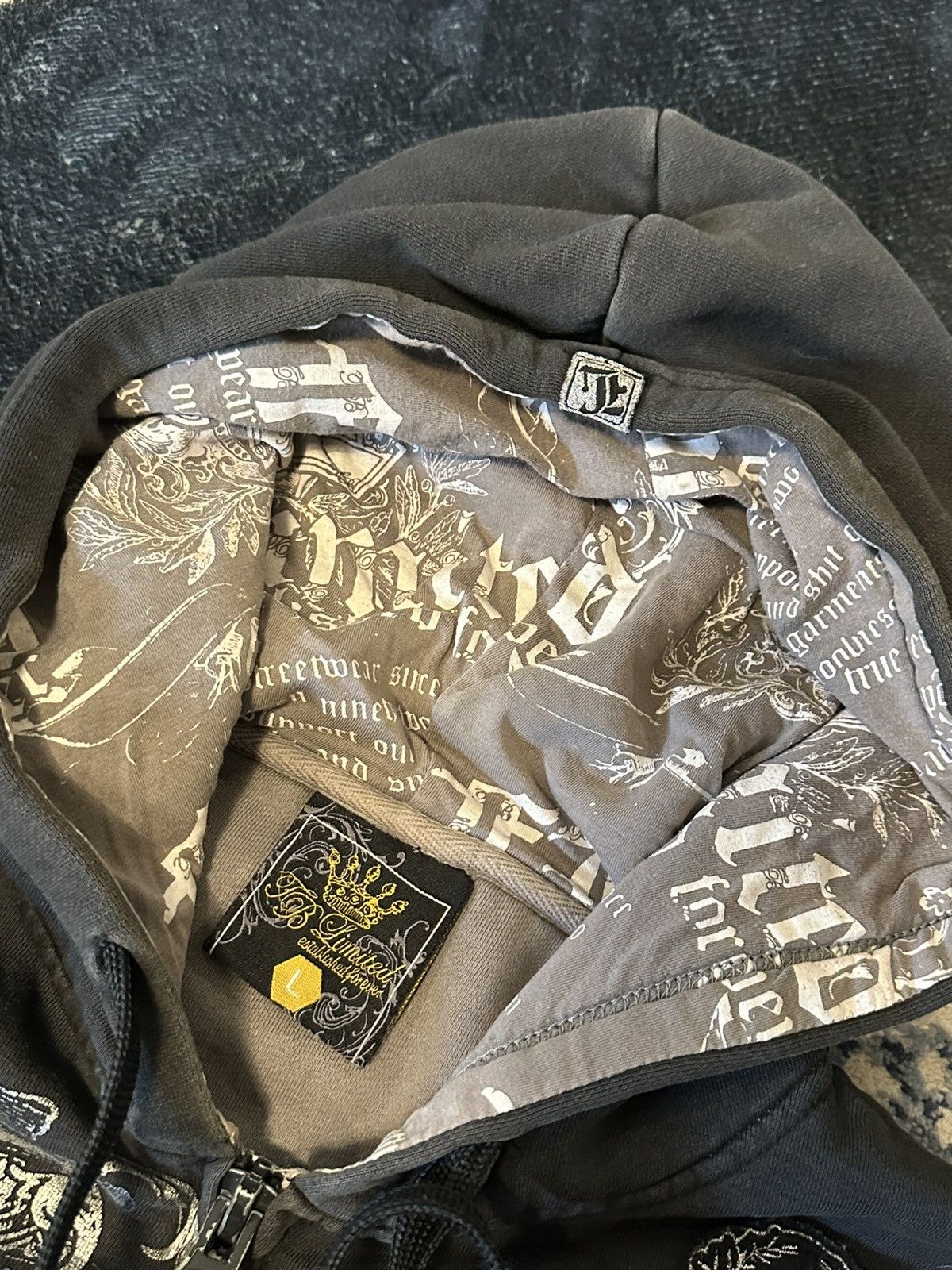 Affliction × Vintage Hoodie affliction vintage y2k baggy opium alternative skate Size US L / EU 52-54 / 3 - 6 Thumbnail