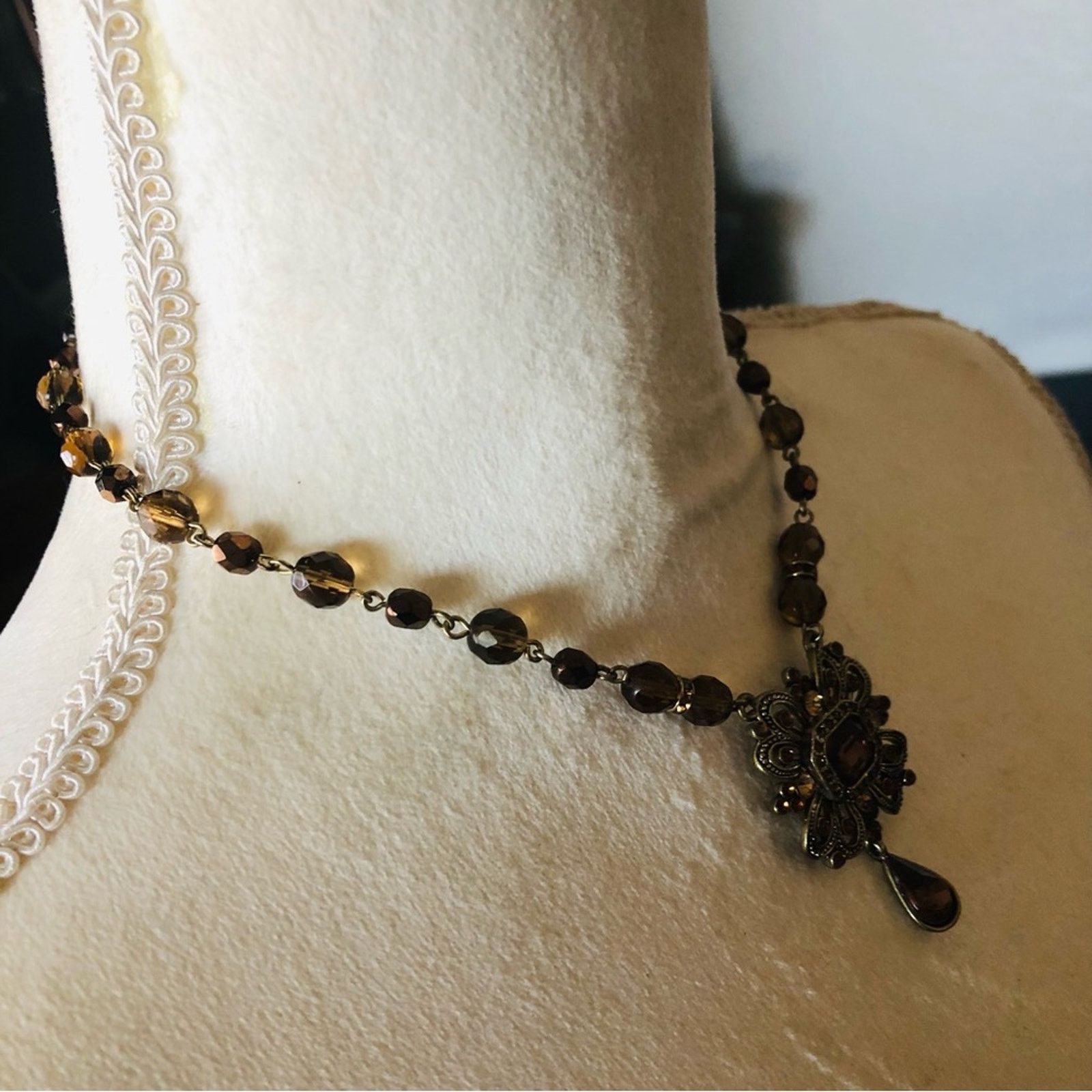 Vintage Vintage Avon brown topaz elegant chandelier style necklace Size ONE SIZE - 3 Thumbnail