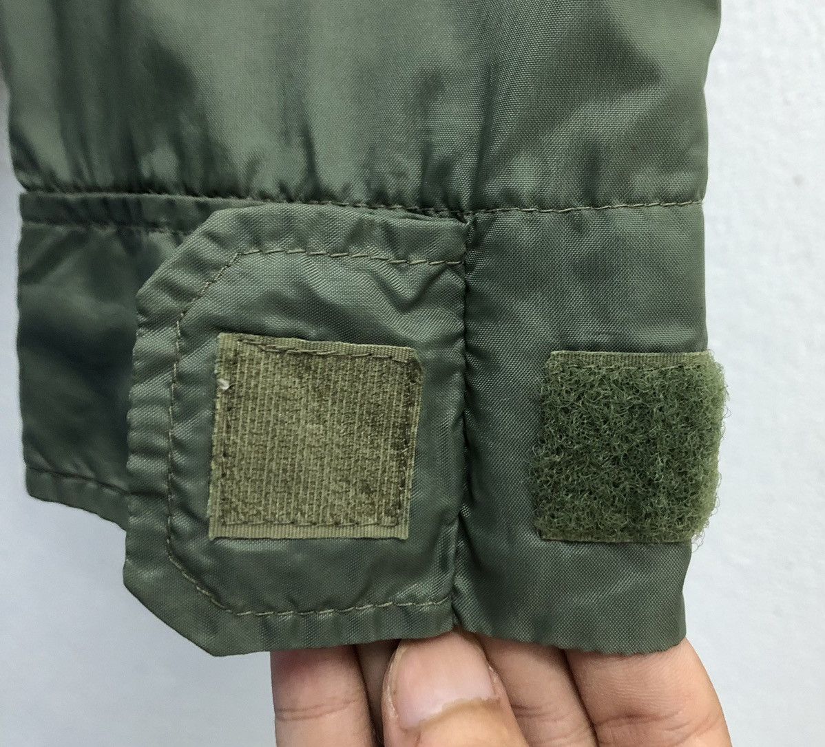 Japanese Brand Hiromichi Nakano Olive Green Pullover Windbreaker Size L Size US L / EU 52-54 / 3 - 15 Thumbnail