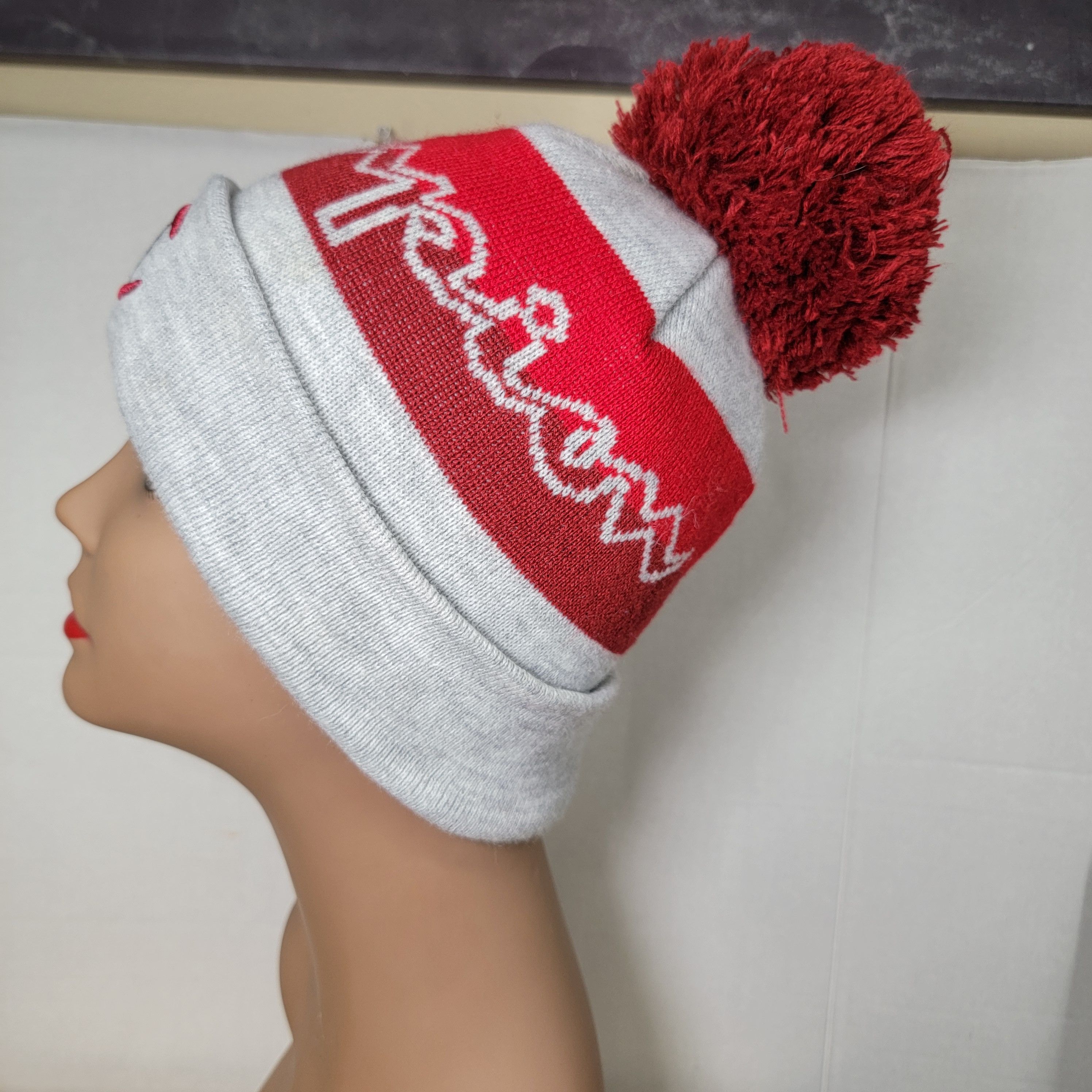 Champion Champion Knit Grey & Red Pom Beanie - OSFM Size ONE SIZE - 3 Thumbnail