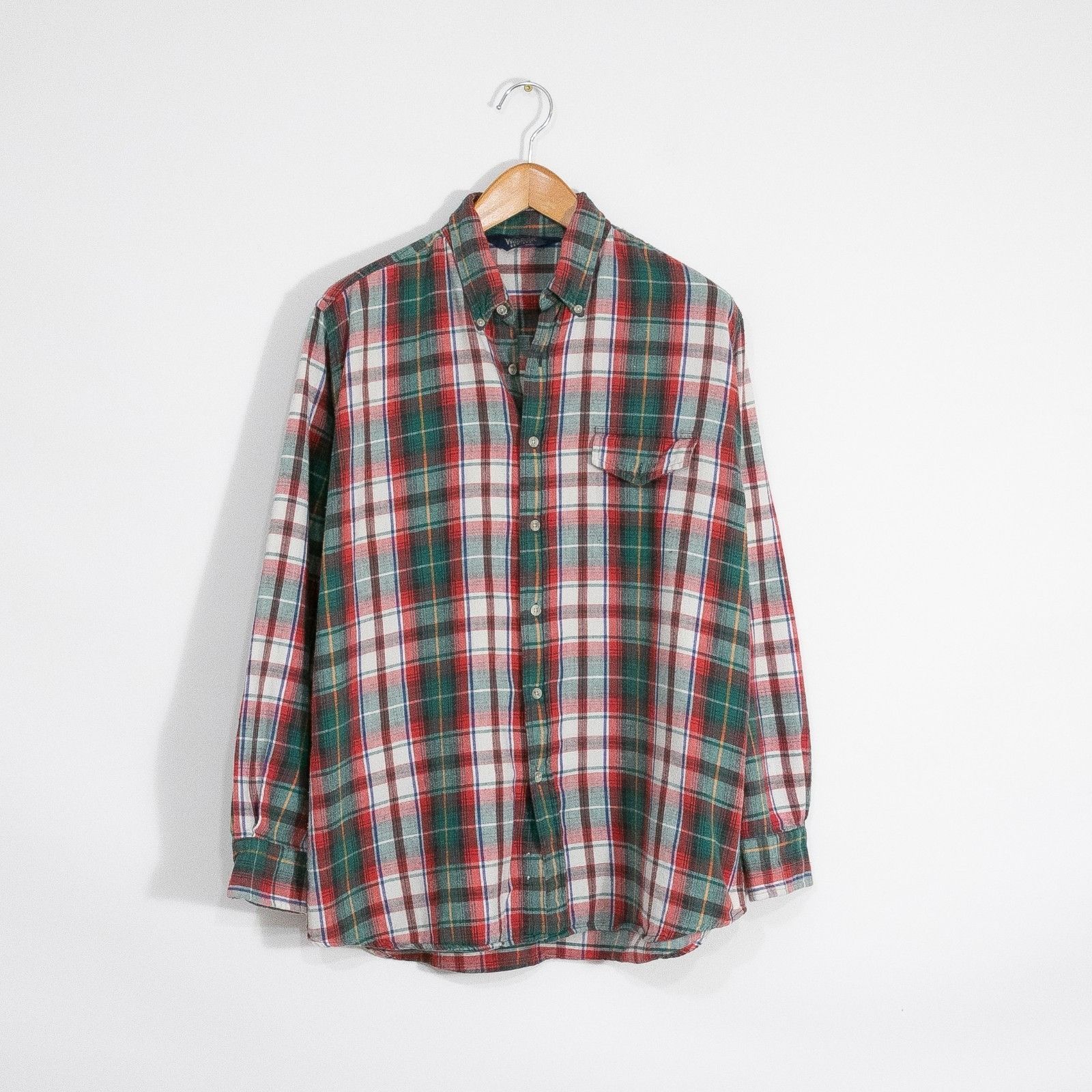 Woolrich Woolen Mills Vintage Woolrich Plaid Button Up Shirt Large Distressed Size US L / EU 52-54 / 3 - 1 Thumbnail