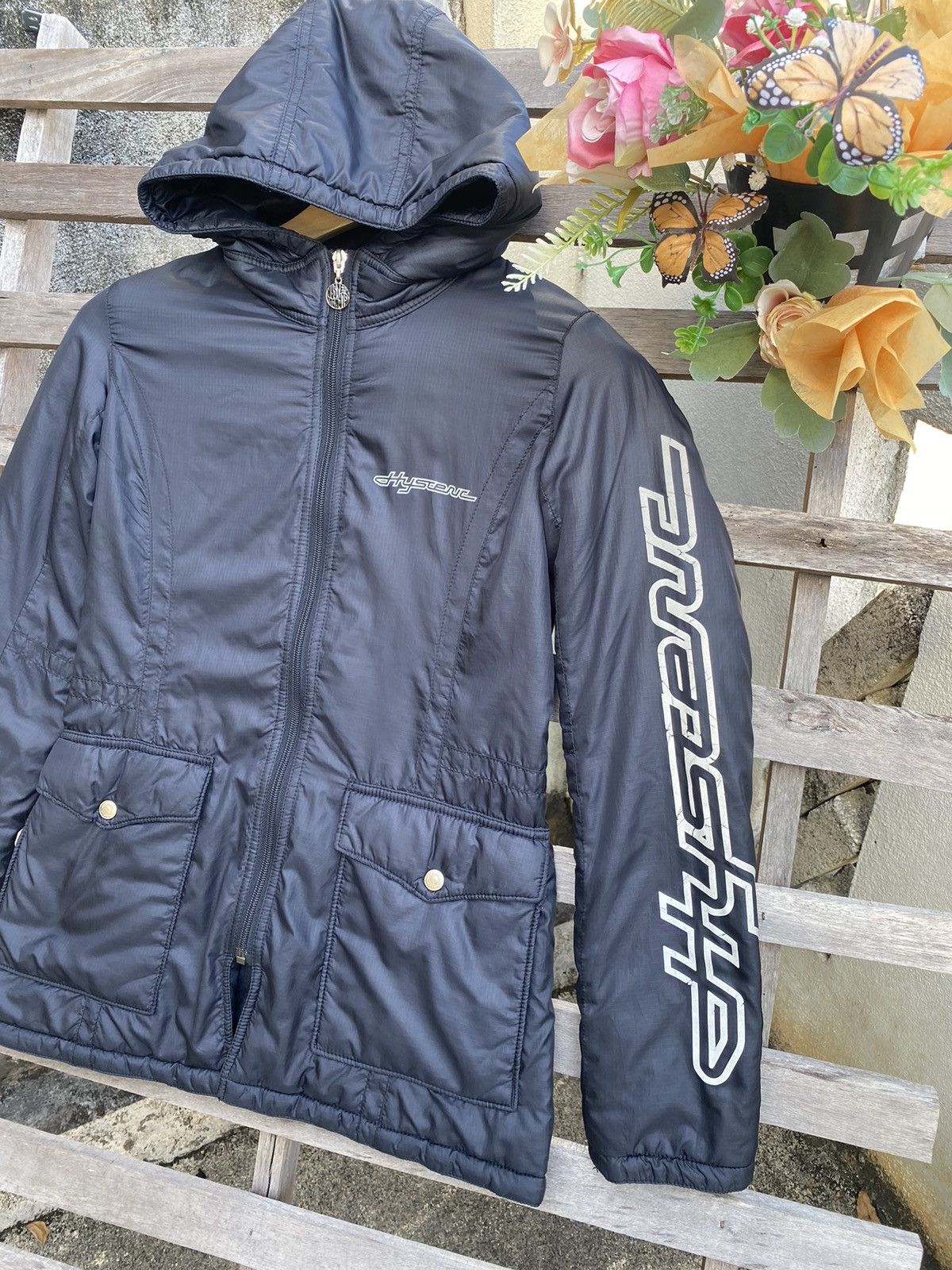 Hysteric Glamour Hysteric Glamour Spell Out Hooded Puffer Jacket Size S / US 4 / IT 40 - 2 Thumbnail