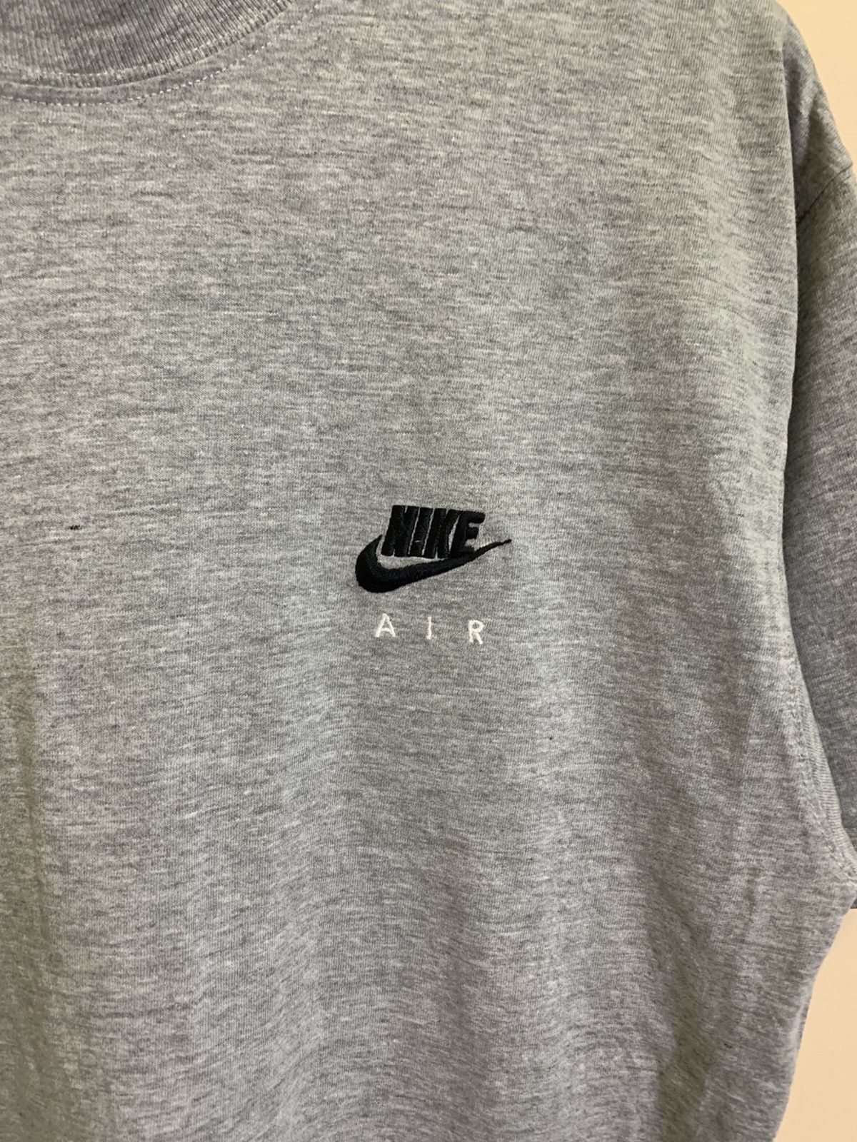 Nike Vintage Nike Air Gray Tag T-Shirt Size US L / EU 52-54 / 3 - 2 Thumbnail