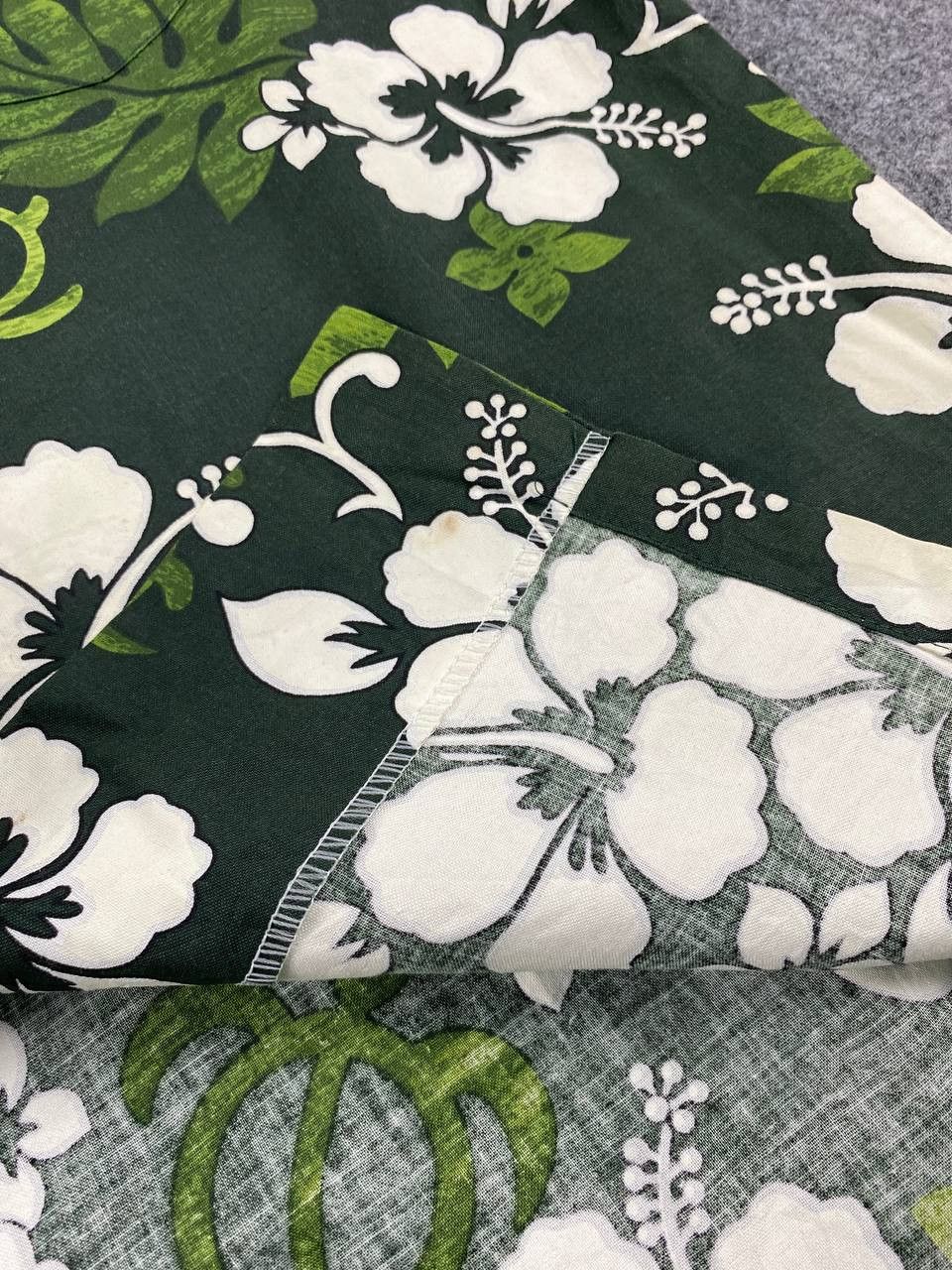 Vintage vintage hawaiian shirt nice floral motive Size US L / EU 52-54 / 3 - 6 Thumbnail
