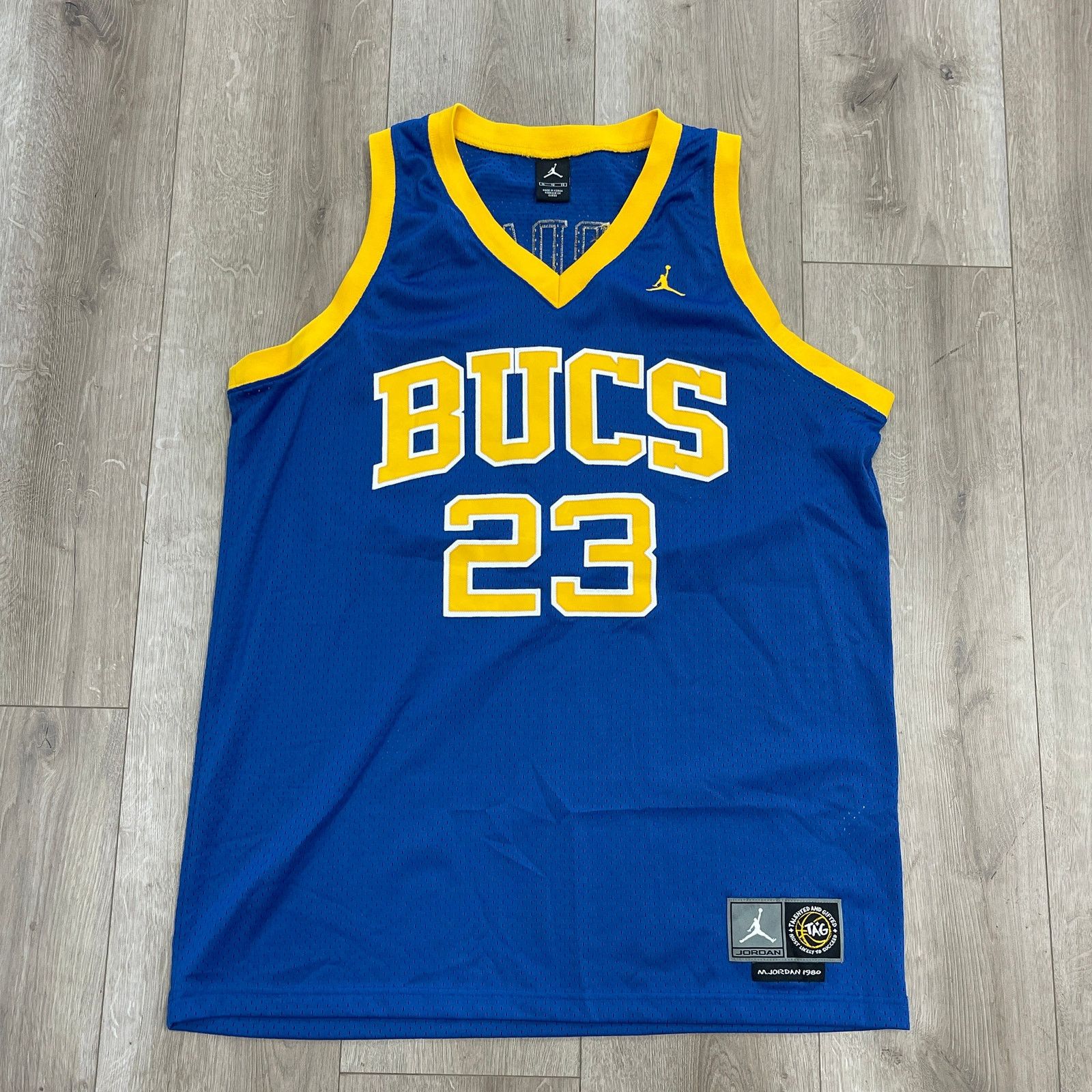 Jordan Brand Michael Jordan Laney High School Bucs basketball jersey XL Size US XL / EU 56 / 4 - 1 Thumbnail