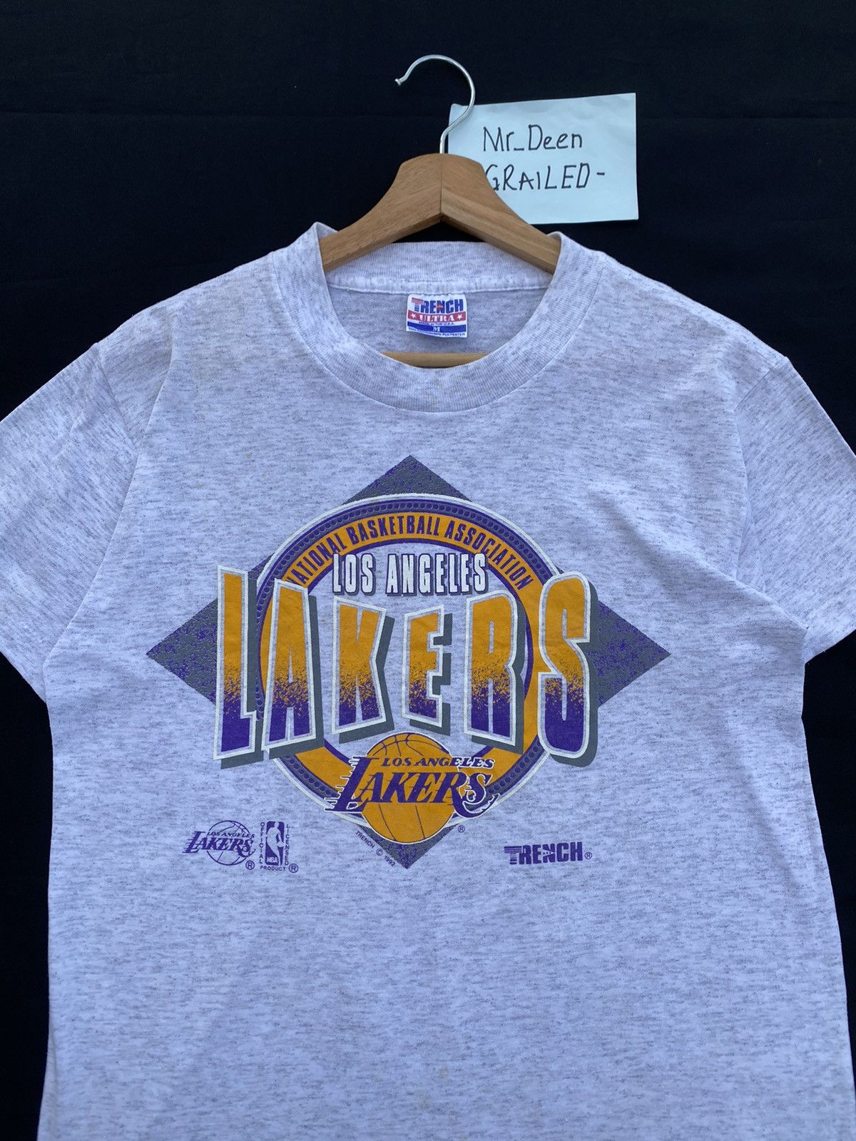 NBA Rare! Vintage 1990’s Los Angeles Lakers NBA T Shirt Size US M / EU 48-50 / 2 - 1 Thumbnail