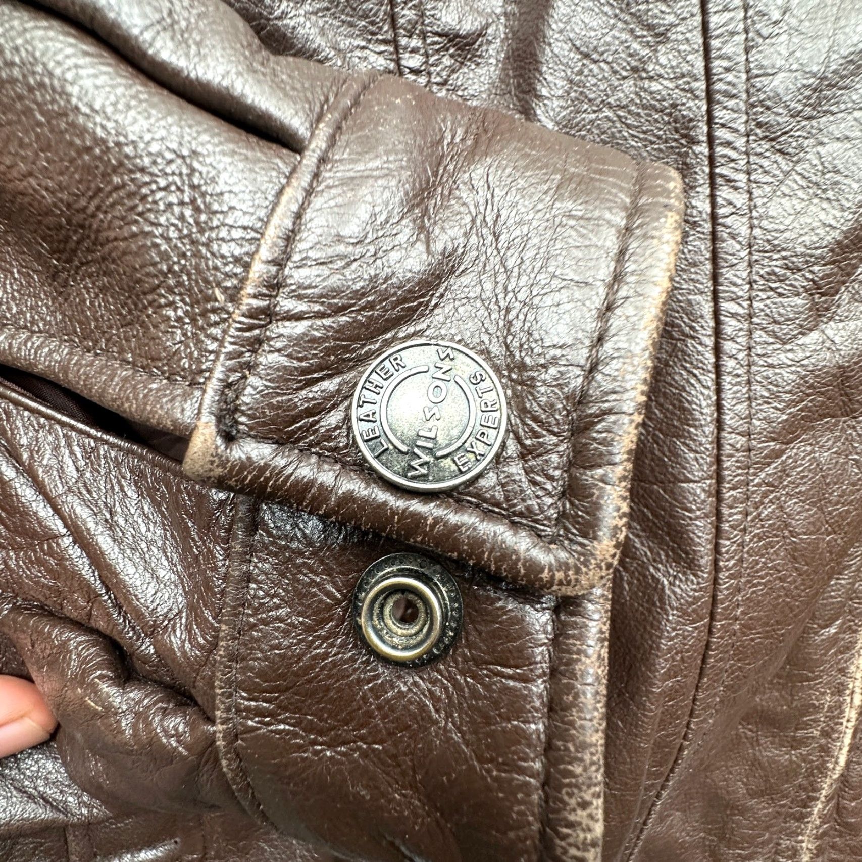 Vintage VINTAGE Wilsons Full Zip Bomber Jacket Mens L Brown Thinsulate Leather Bomber 90s, Fall/Winter, Short Length, Dry Clean Only, Regular Size Size US L / EU 52-54 / 3 - 7 Thumbnail