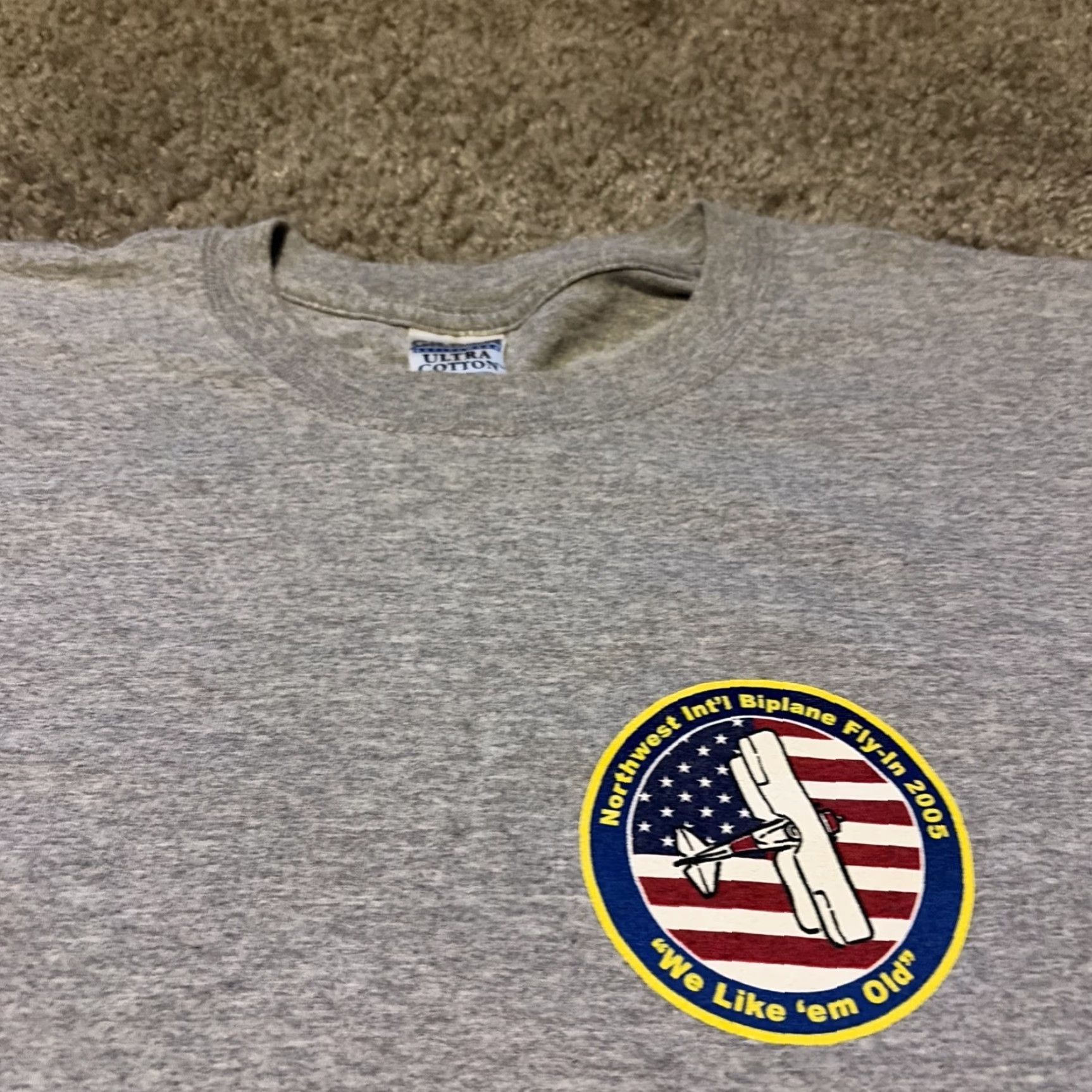 Gildan VINTAGE 2005 Biplane Airplane Grey Flying Rally Spokane Washington T-Shirt XL Size US XL / EU 56 / 4 - 4 Thumbnail