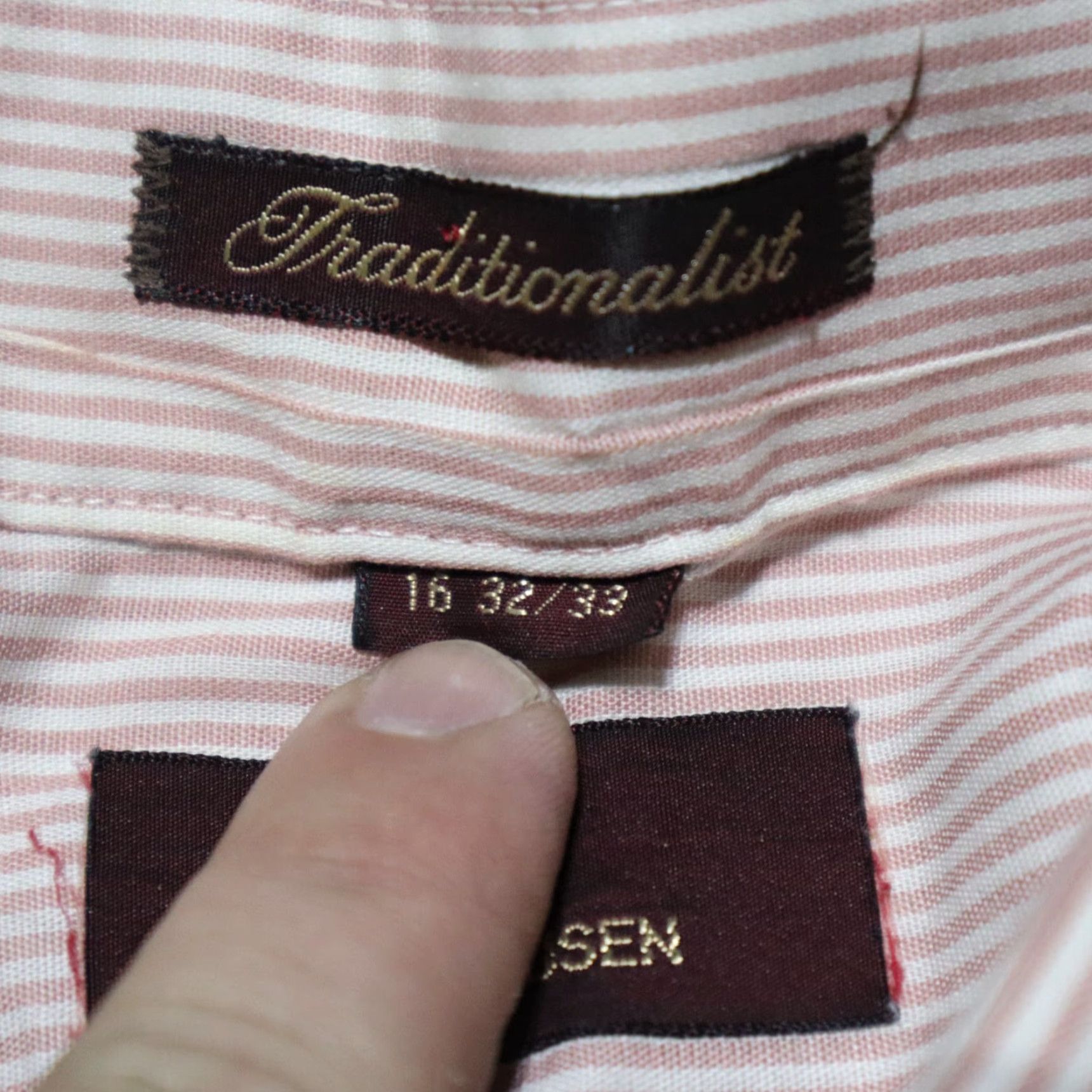 Van Heusen Vintage Van Heusen Dress Shirt Men 16 Red Striped Oxford Business Casual Regular Size 42R - 4 Thumbnail