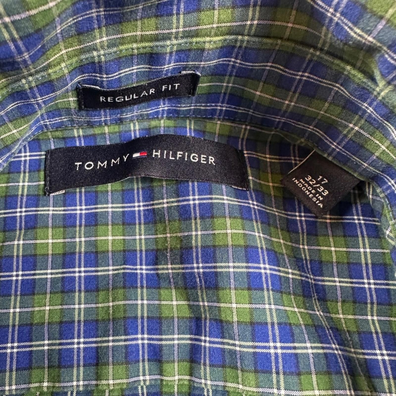 Tommy Hilfiger Tommy Hilfiger Mens Button Down Shirt 17 32/33 Long Sleeve Size US M / EU 48-50 / 2 - 4 Thumbnail