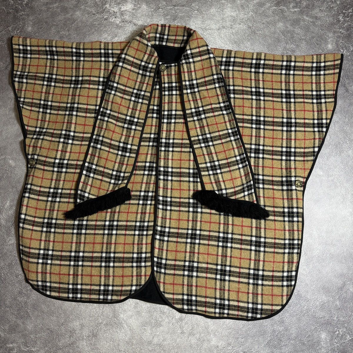 Burberry Burberry’s Reversible Wool Poncho Nova Check Black Size ONE SIZE - 11 Thumbnail