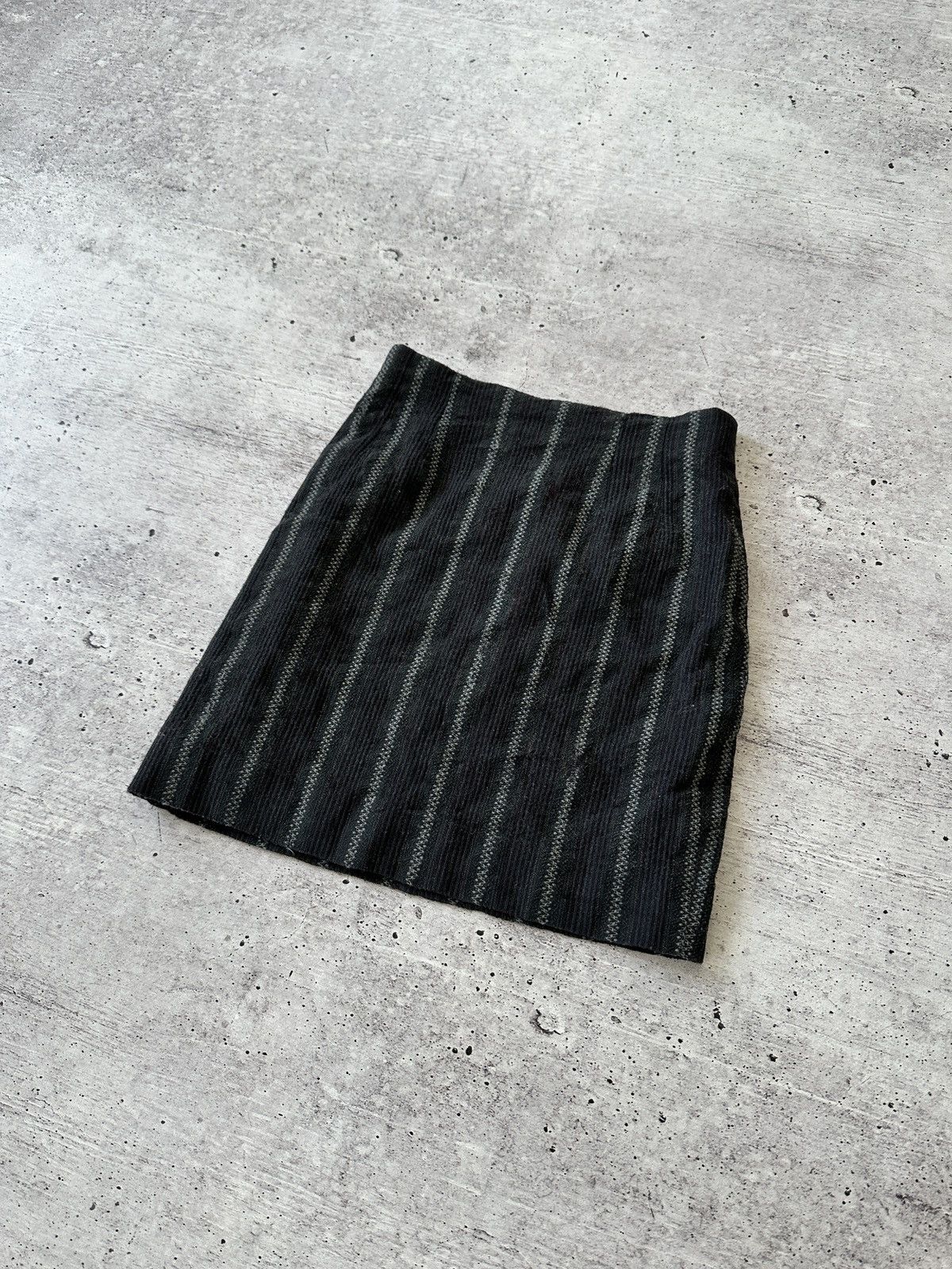 Kenzo × Vintage Vintage Kenzo Wool Mini Skirt Size 27" / US 4 / IT 40 - 2 Thumbnail