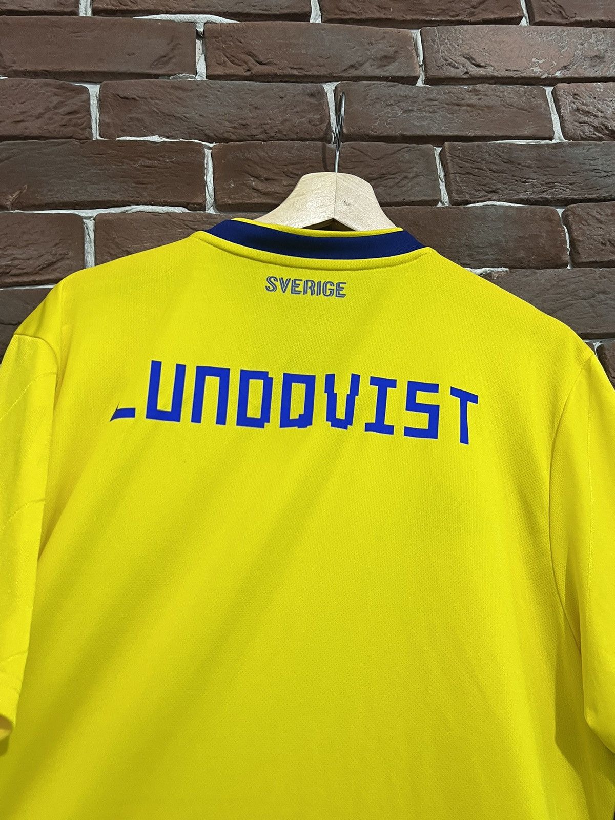 Adidas Rare Vintage Adidas Sweden Team xl yellow Jersey Soccer Kit Size US XL / EU 56 / 4 - 12 Thumbnail