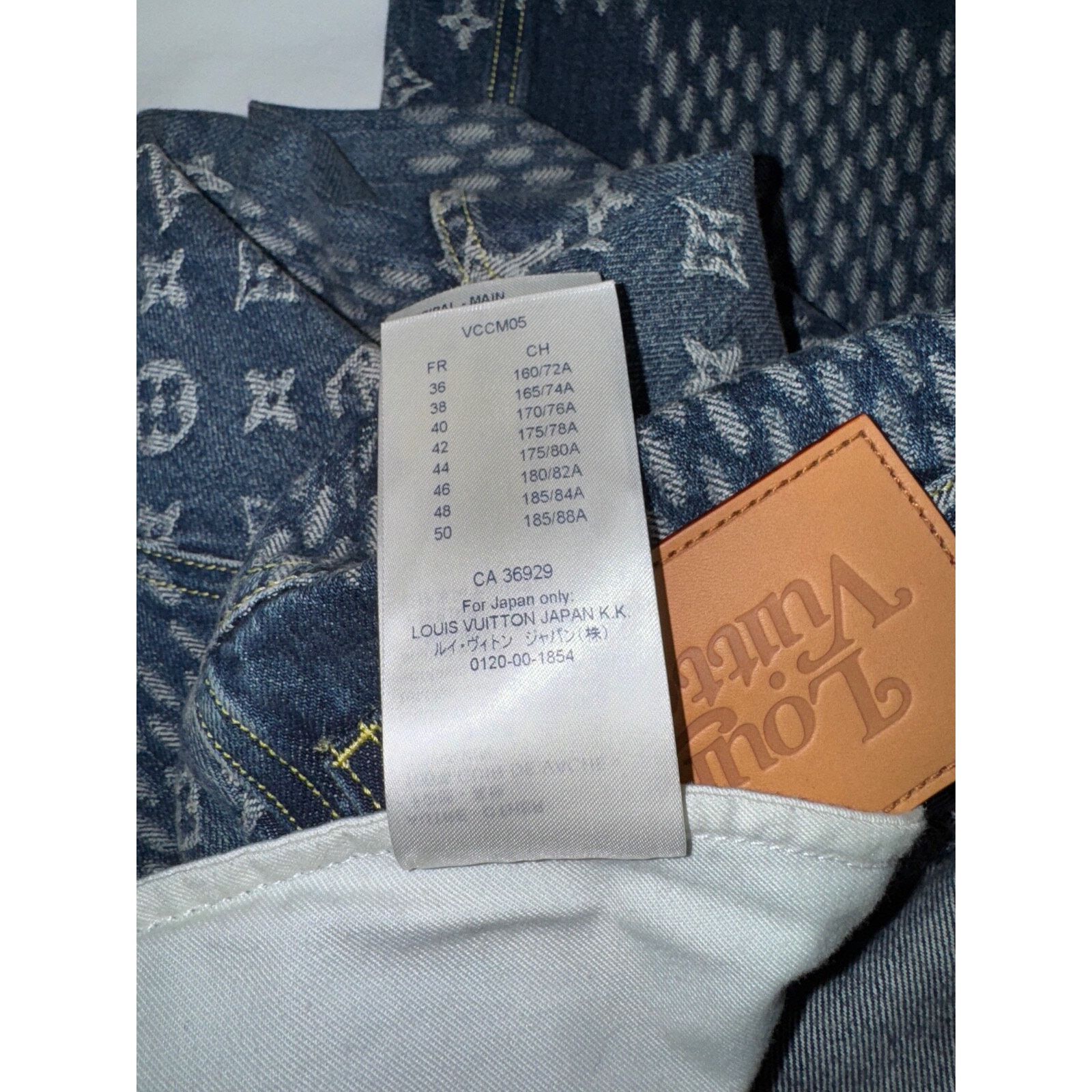Louis Vuitton Louis Vuitton x Nigo Giant Damier Waves Monogram Logo Blue Size US 32 / EU 48 - 19 Thumbnail