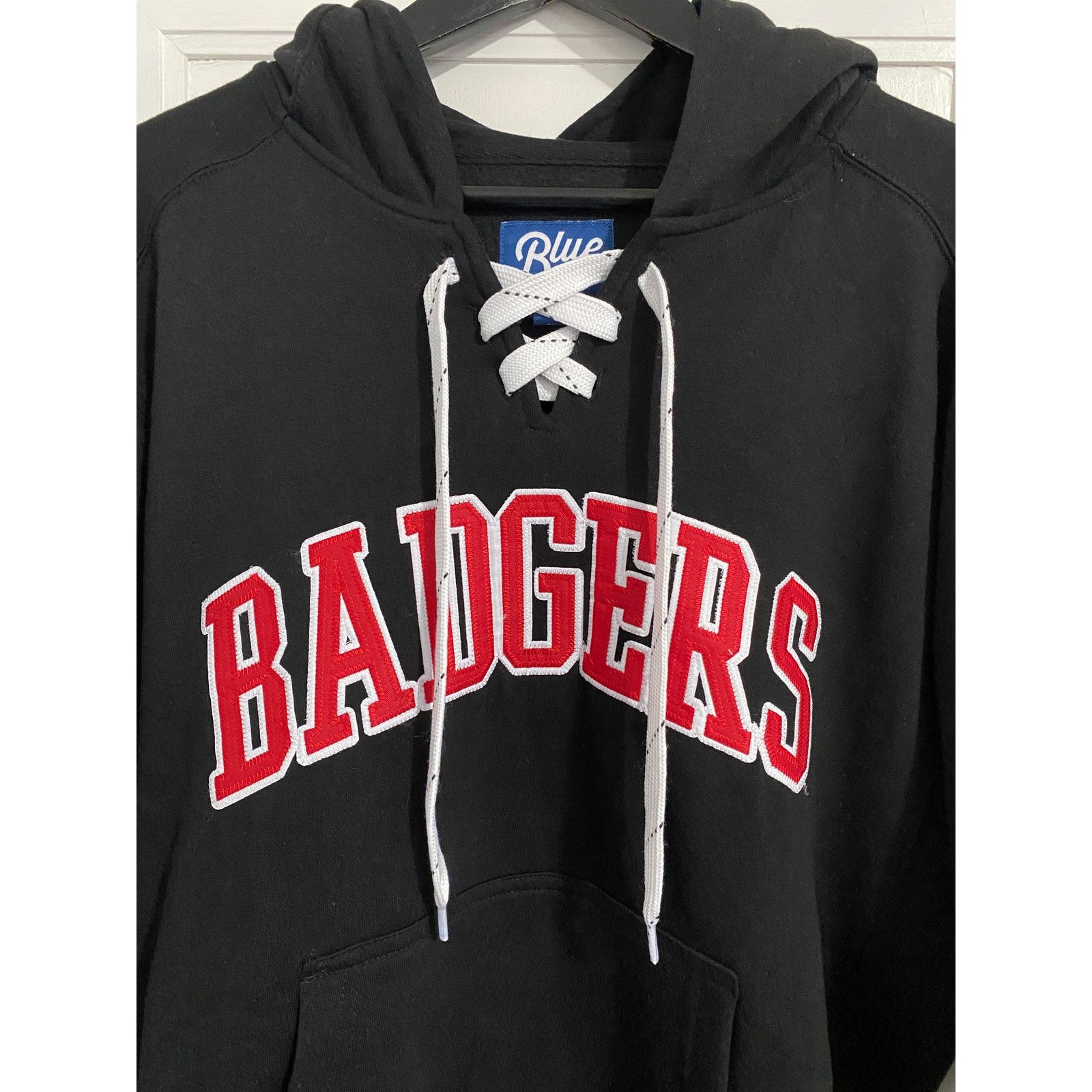 NCAA NWOT Wisconsin Badgers Hockey-Style Hoodie Men's Size M Size US M / EU 48-50 / 2 - 2 Thumbnail