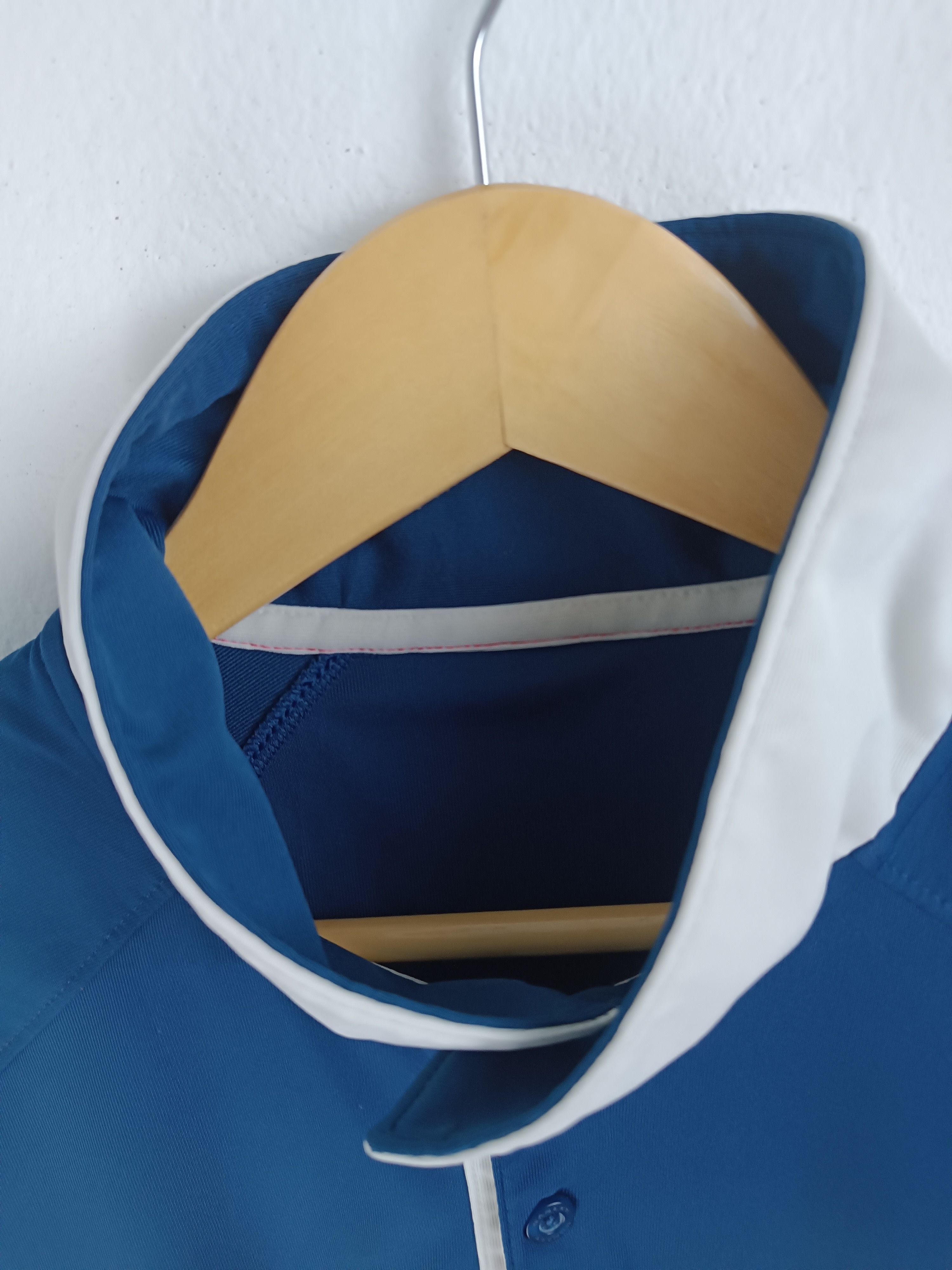 Oakley VINTAGE Y2K OAKLEY SMALL LOGO JERSEY POLO TECH GORP STYLE Size US XL / EU 56 / 4 - 10 Thumbnail