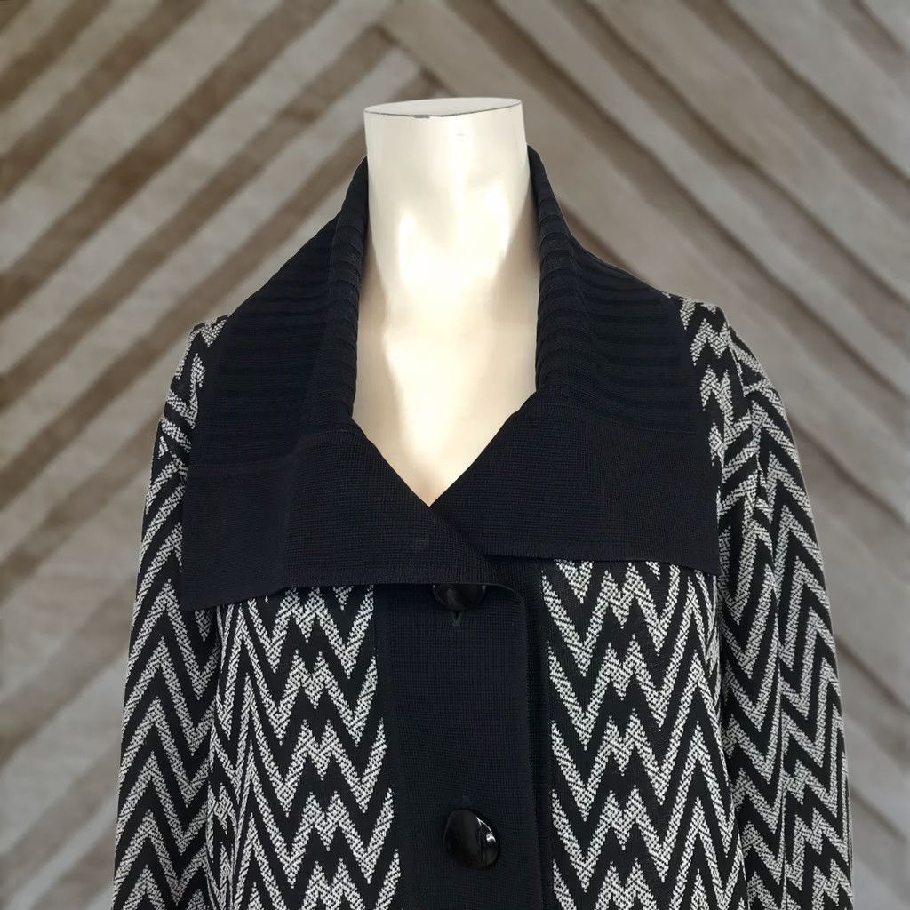 Vintage MISOOK WOMEN'S 2XL BLACK COLLARED BUTTON UP DUSTER CARDIGAN Cardigan Sweat er? Size XXL / US 16-18 / IT 52-54 - 1 Thumbnail