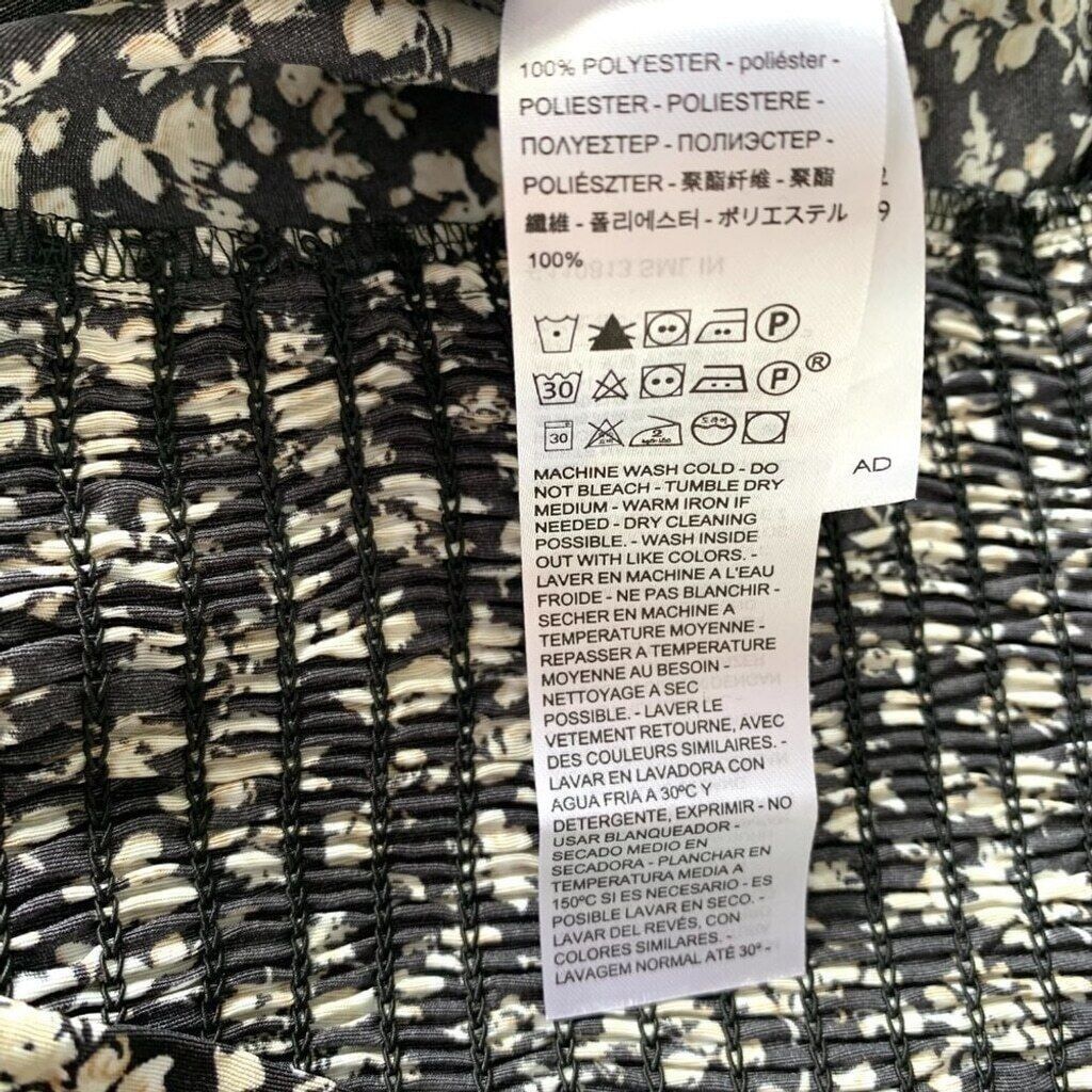 Levi's Levi's Dark Floral Cottagecore Top Puff Sleeve Large Black Size L / US 10 / IT 46 - 11 Thumbnail